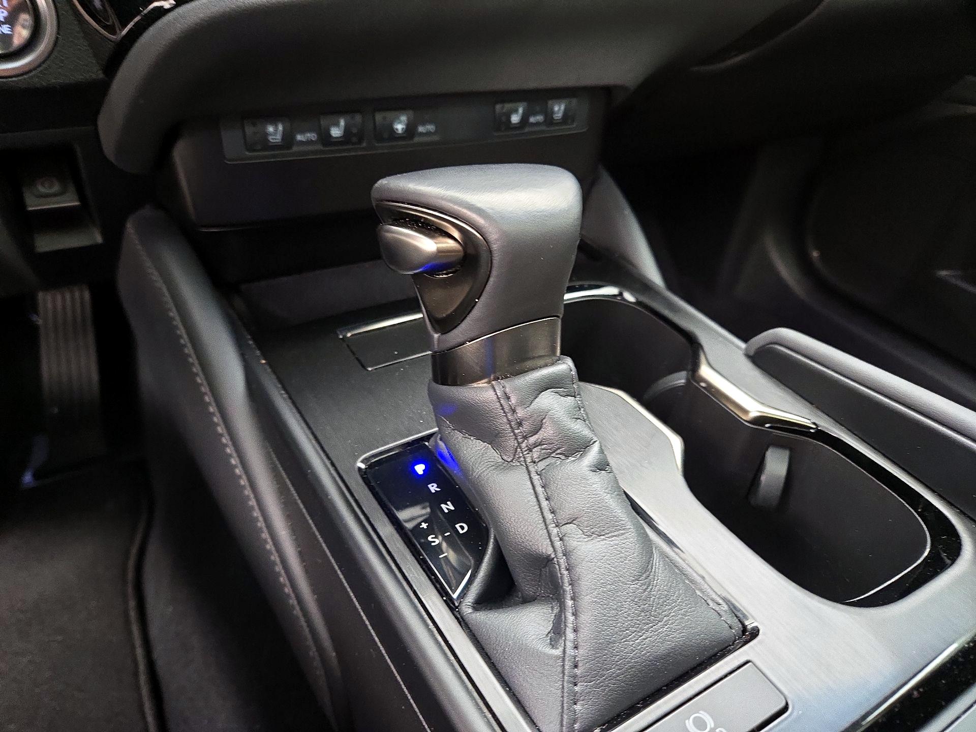 Thumbnail: 2024 Lexus ES - 18