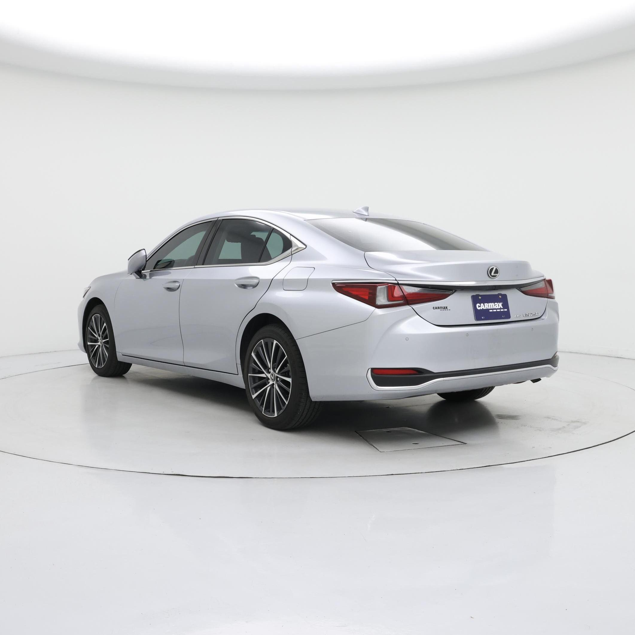Thumbnail: 2024 Lexus ES - 2