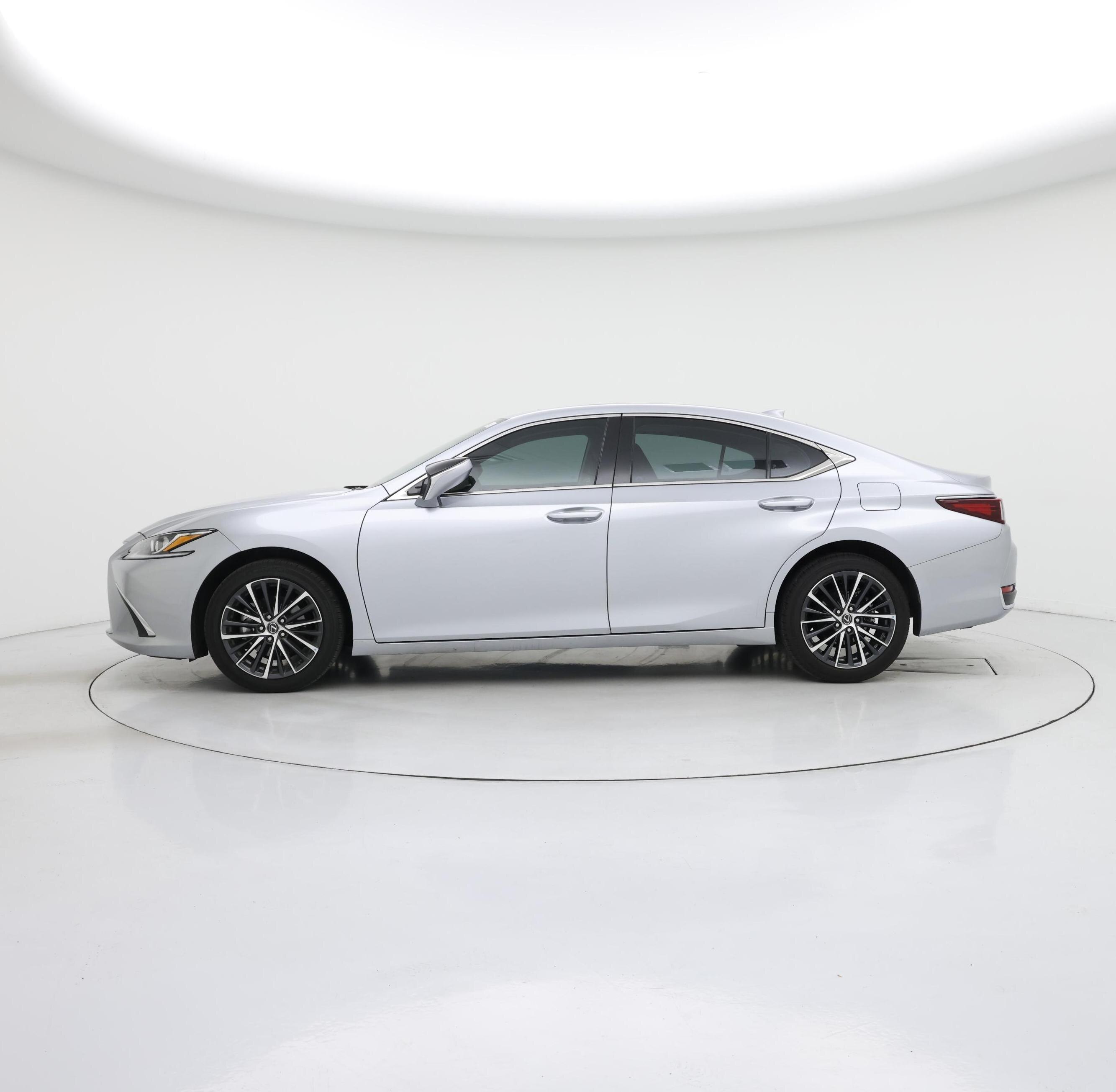 Thumbnail: 2024 Lexus ES - 3