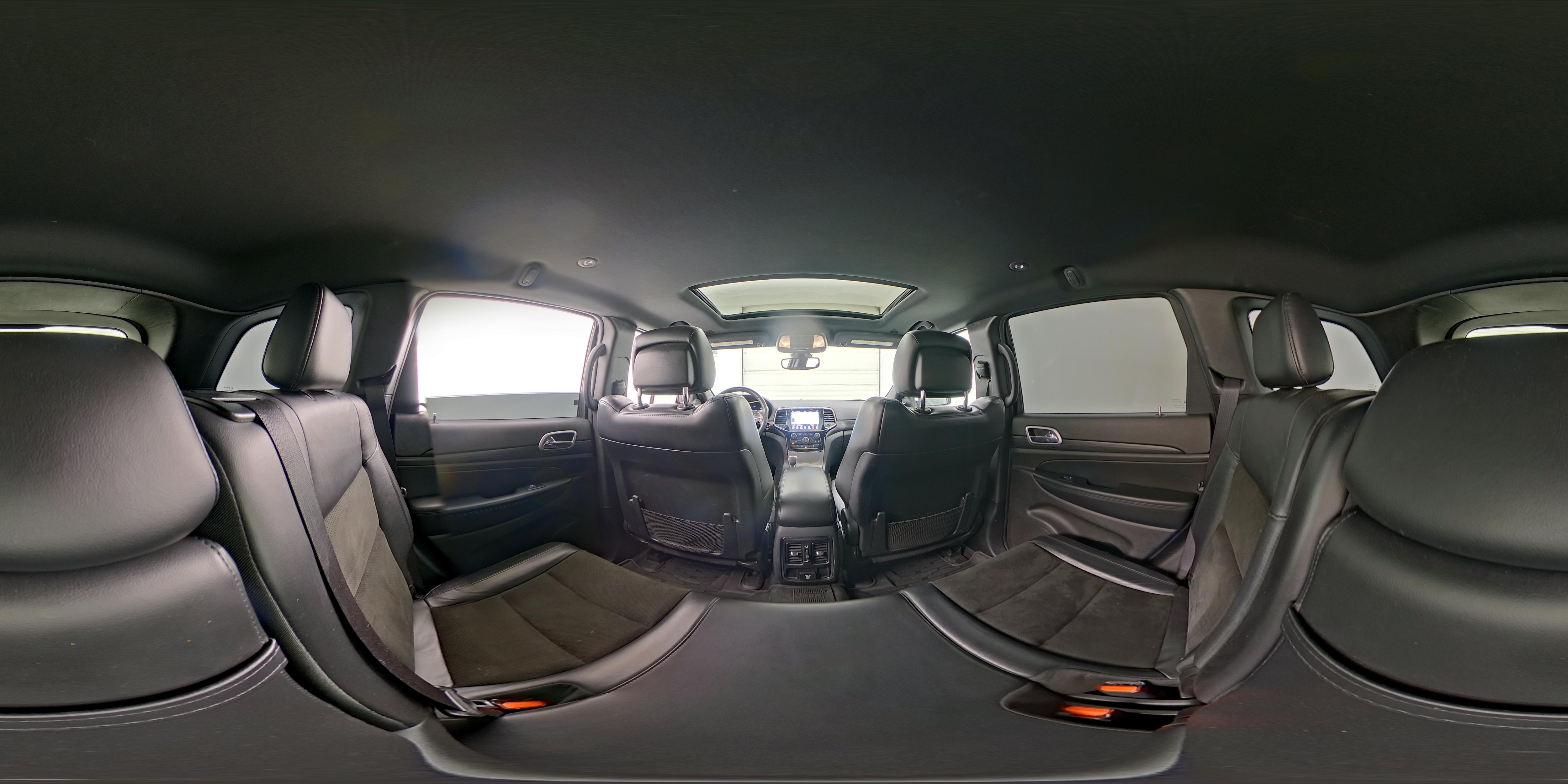 2019 Jeep Grand Cherokee Altitude - Photo 27