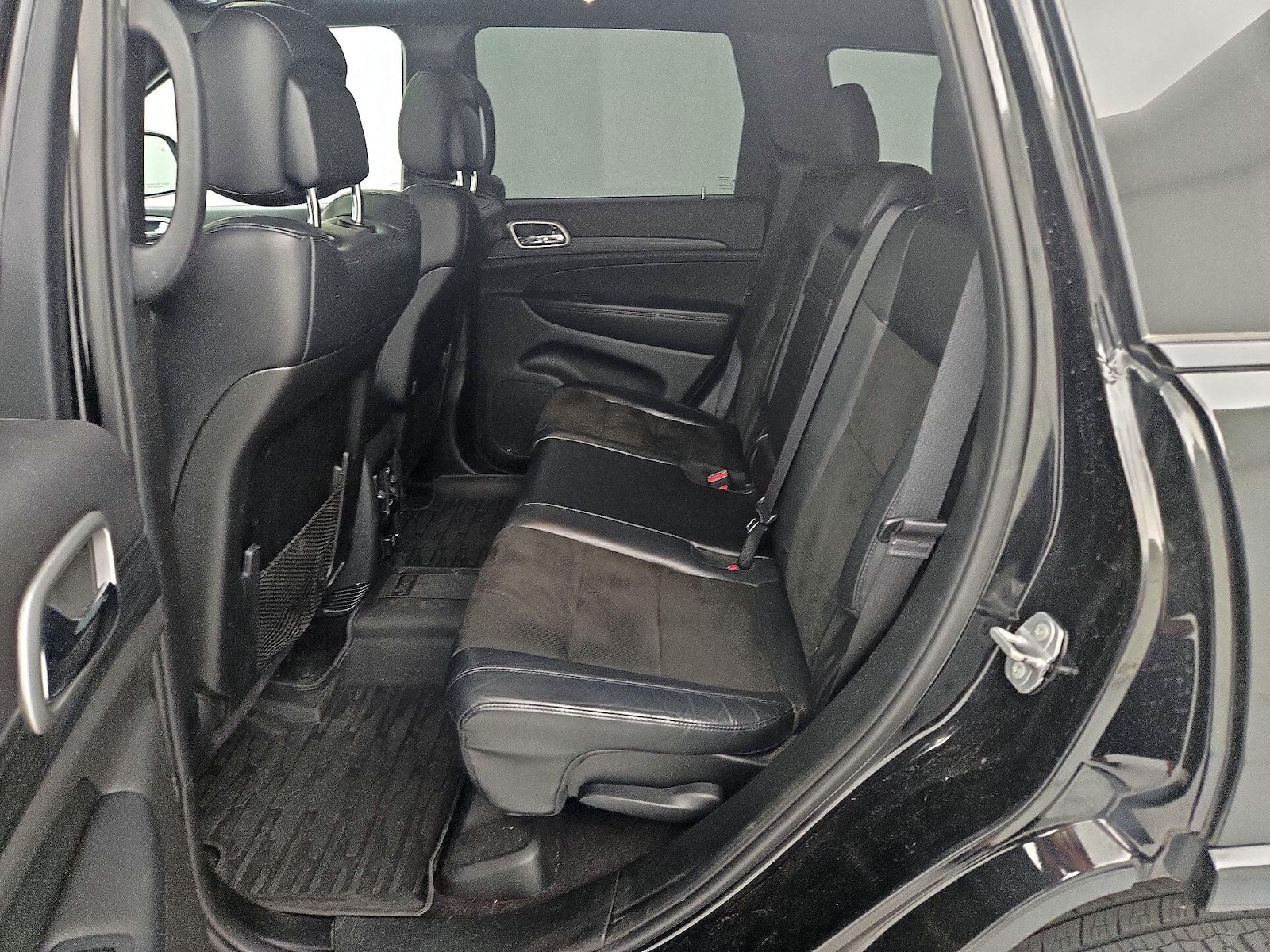 2019 Jeep Grand Cherokee Altitude - Photo 22