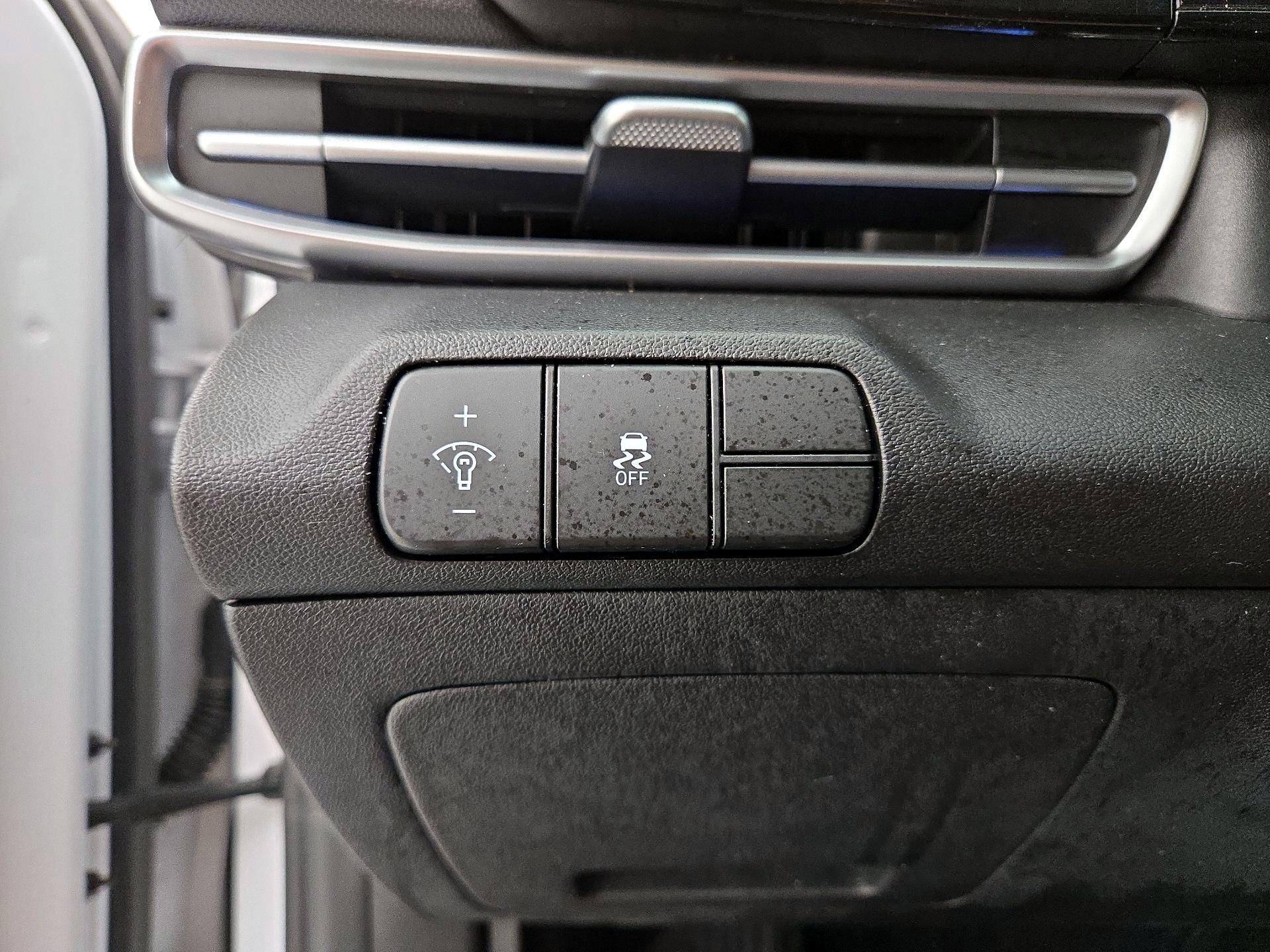 Thumbnail: 2024 Hyundai Elantra - 13