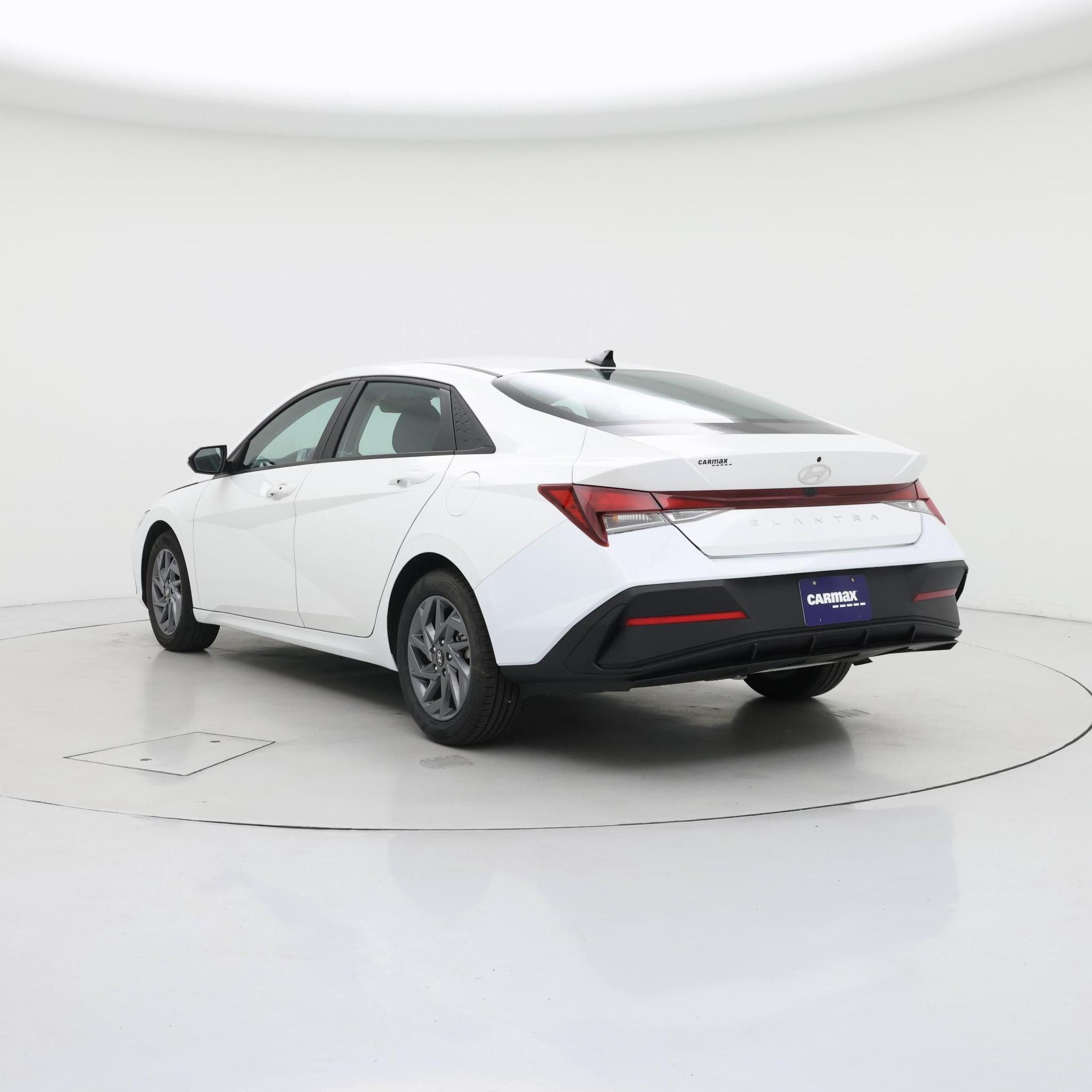 Thumbnail: 2024 Hyundai Elantra - 2
