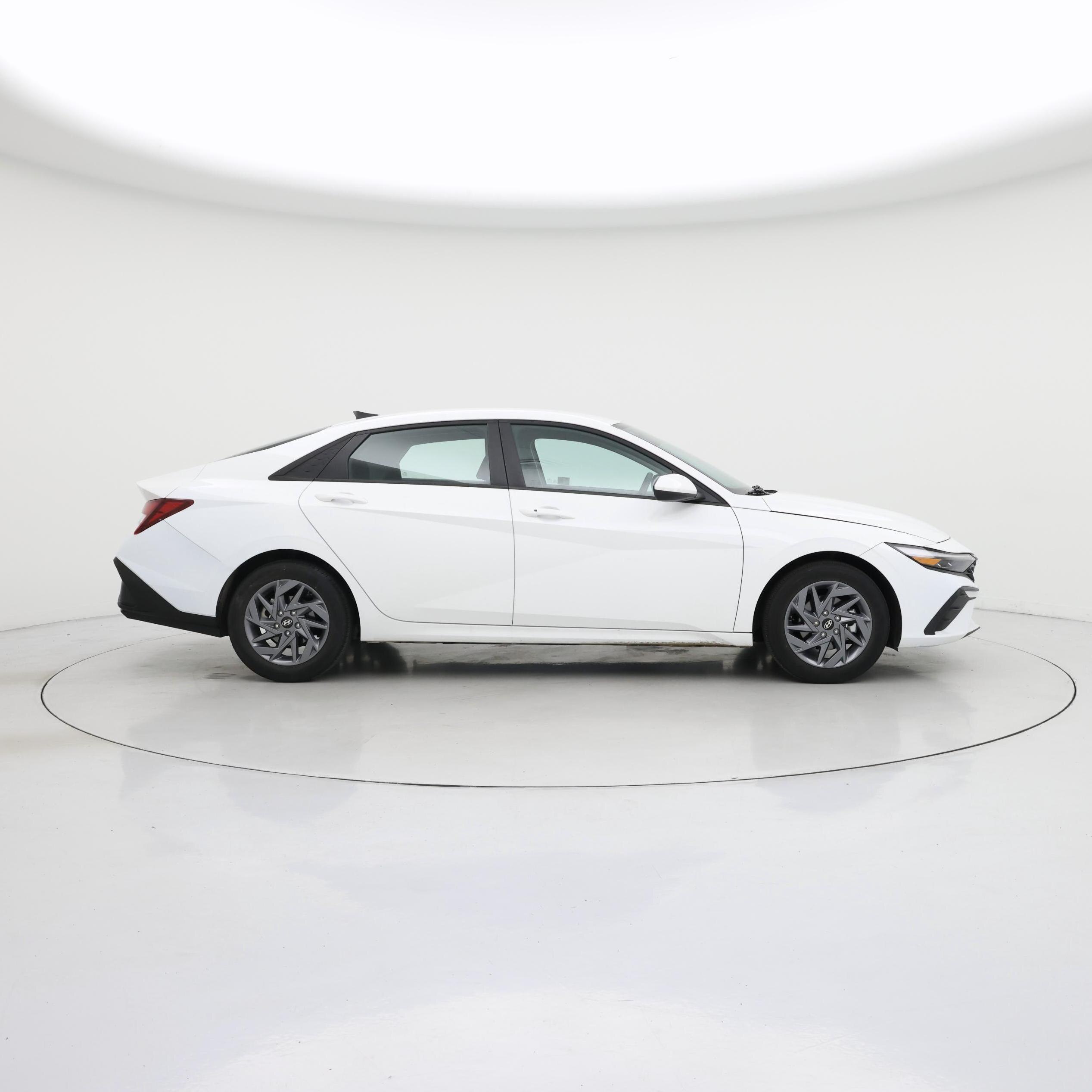 Thumbnail: 2024 Hyundai Elantra - 7