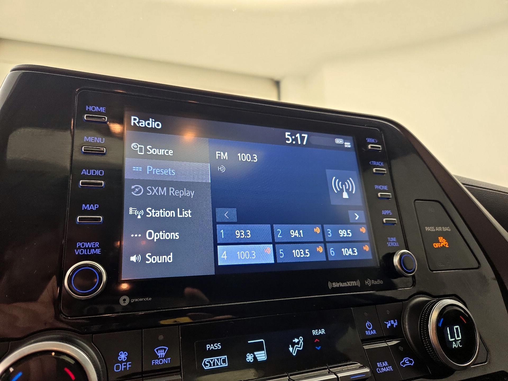 Thumbnail: 2021 Toyota Highlander - 15