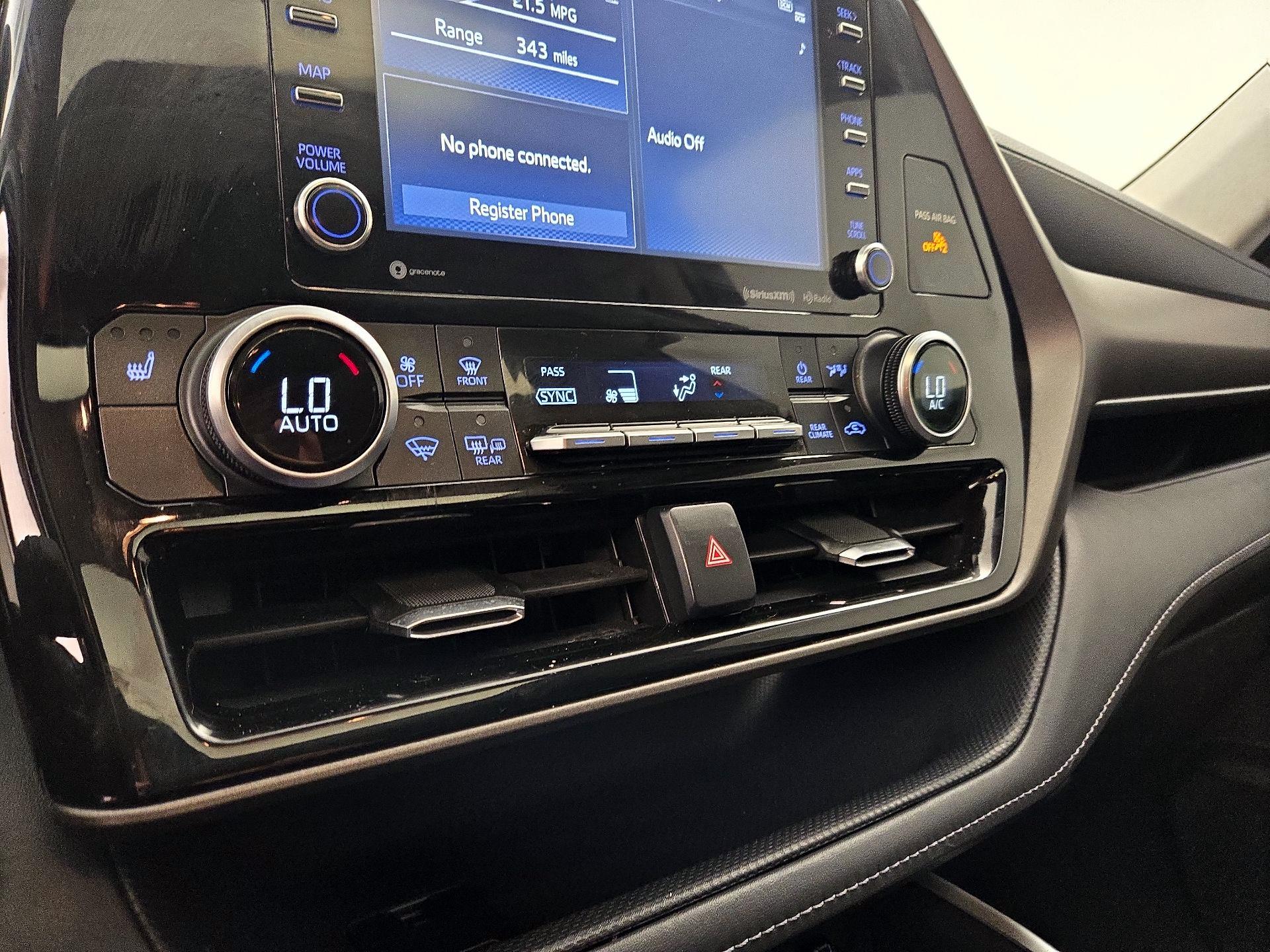 Thumbnail: 2021 Toyota Highlander - 16