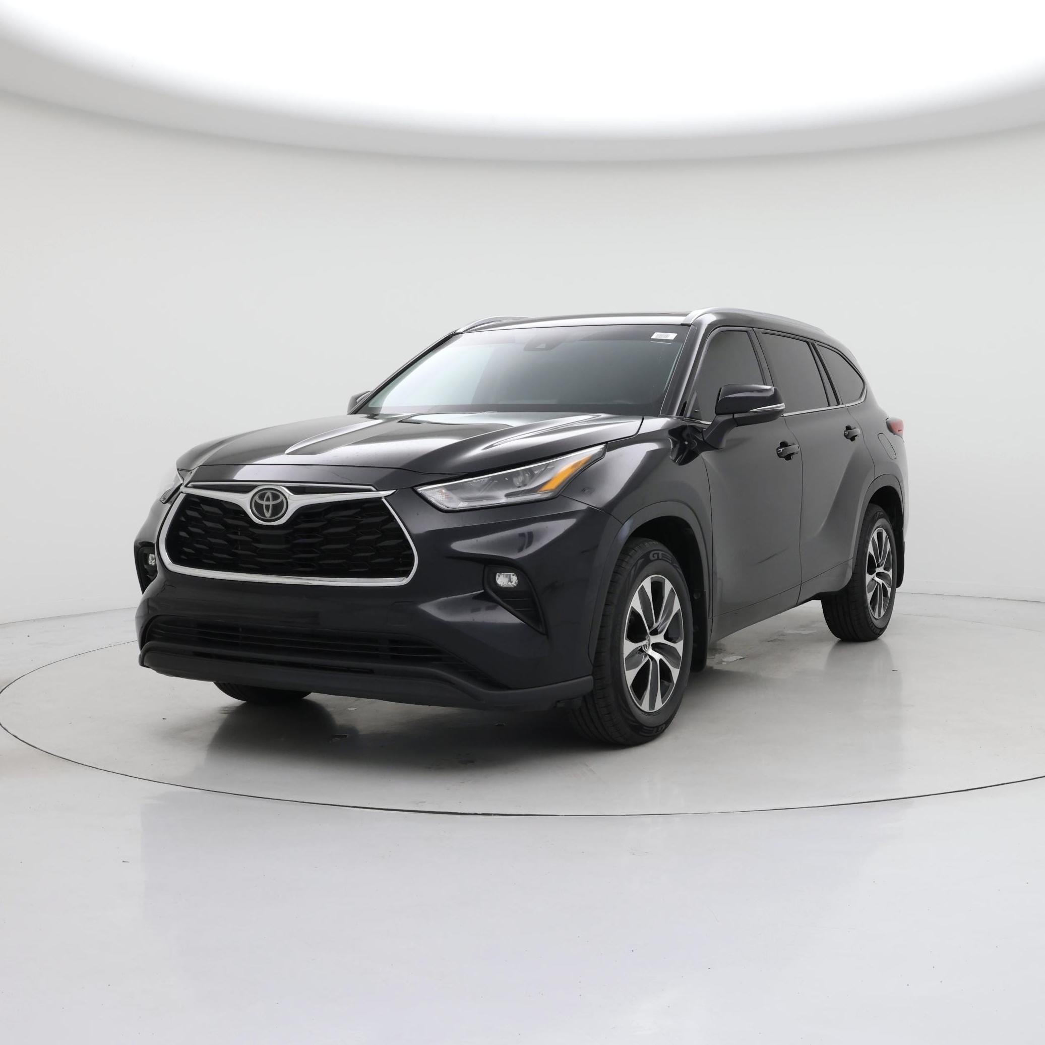 Thumbnail: 2021 Toyota Highlander - 4