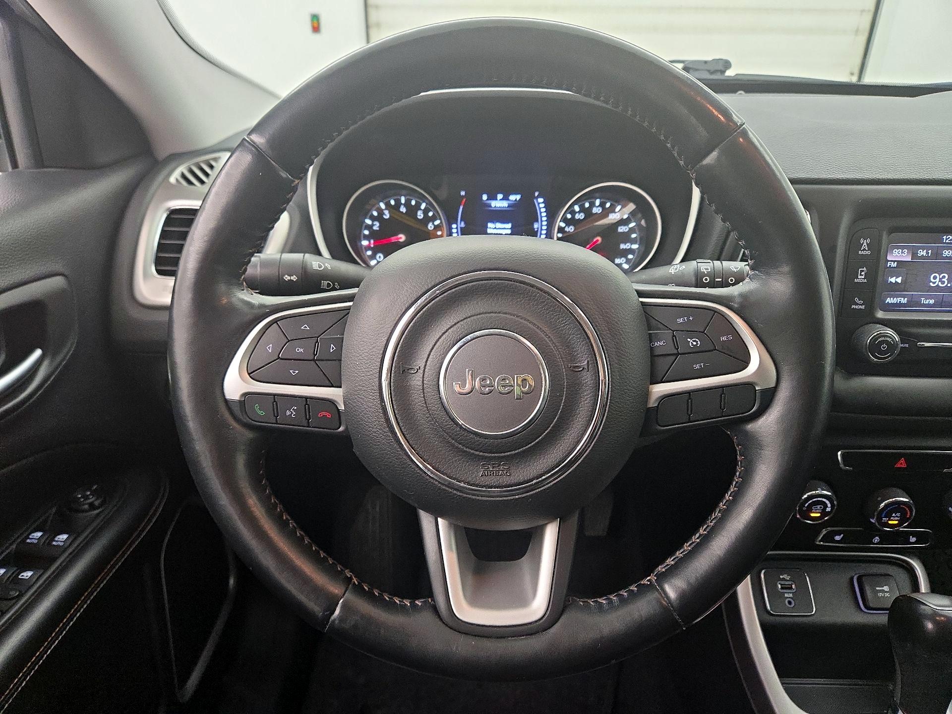 Thumbnail: 2018 Jeep Compass - 10