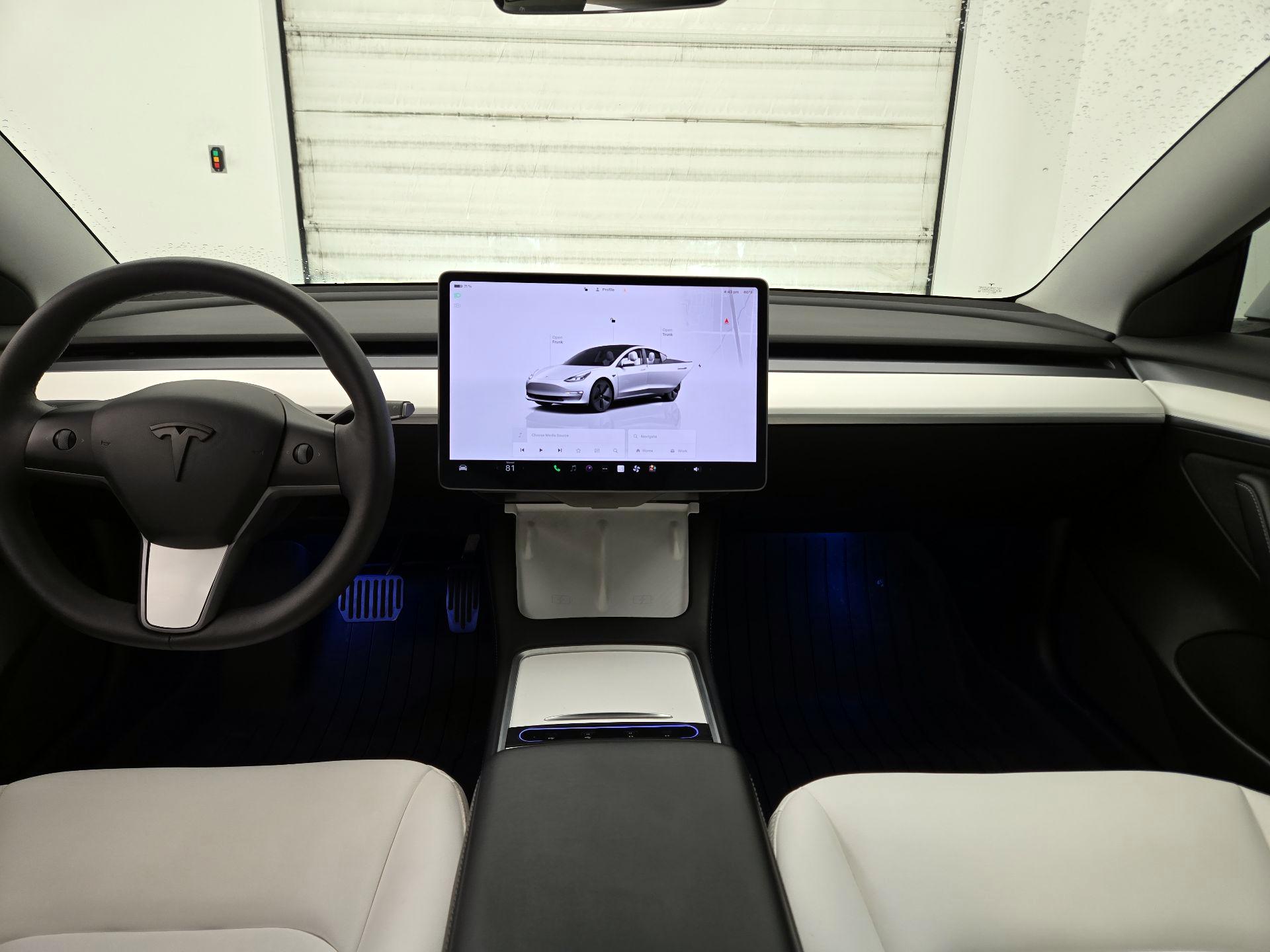 Thumbnail: 2022 Tesla Model 3 - 9