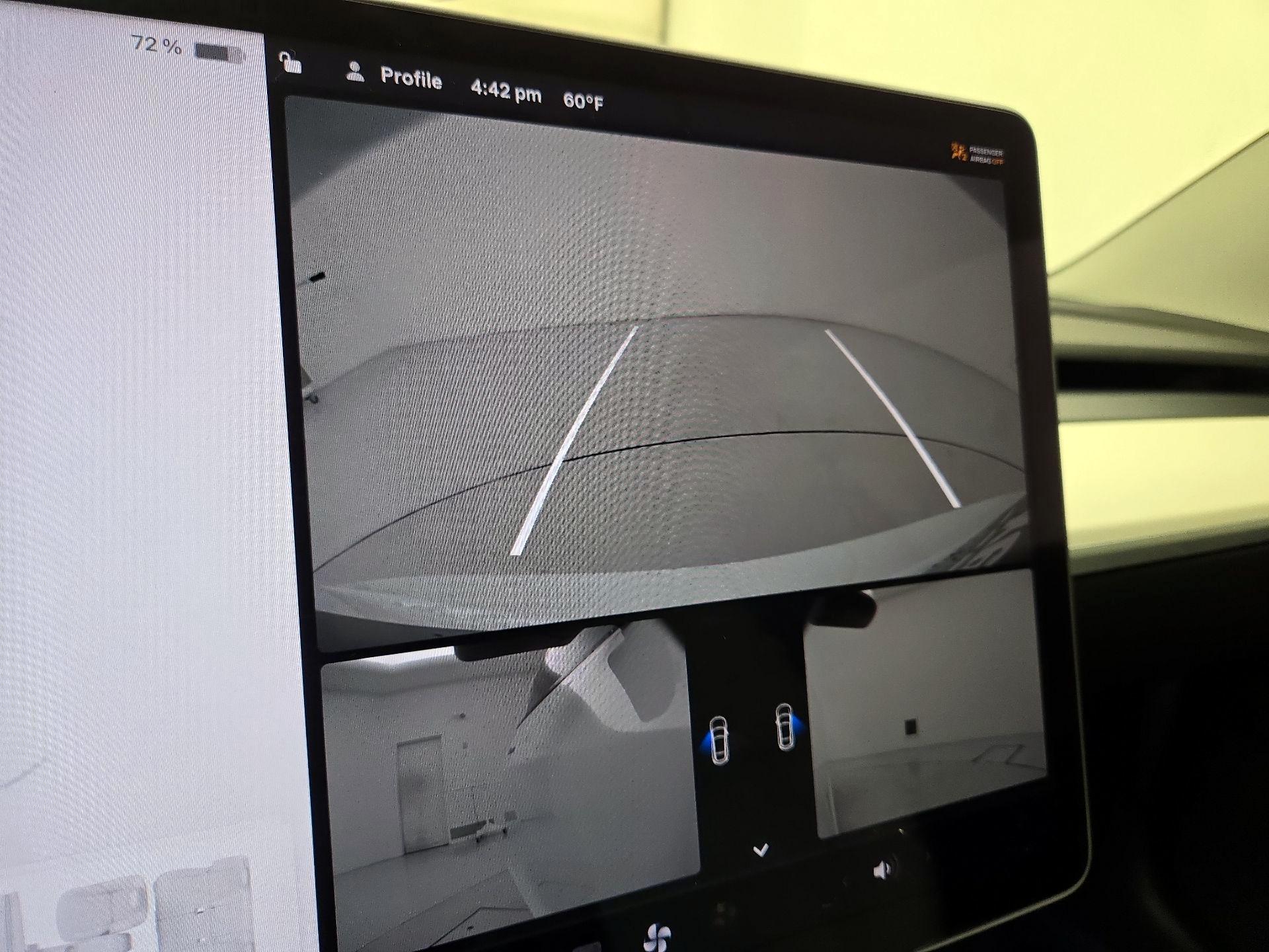 Thumbnail: 2022 Tesla Model 3 - 14