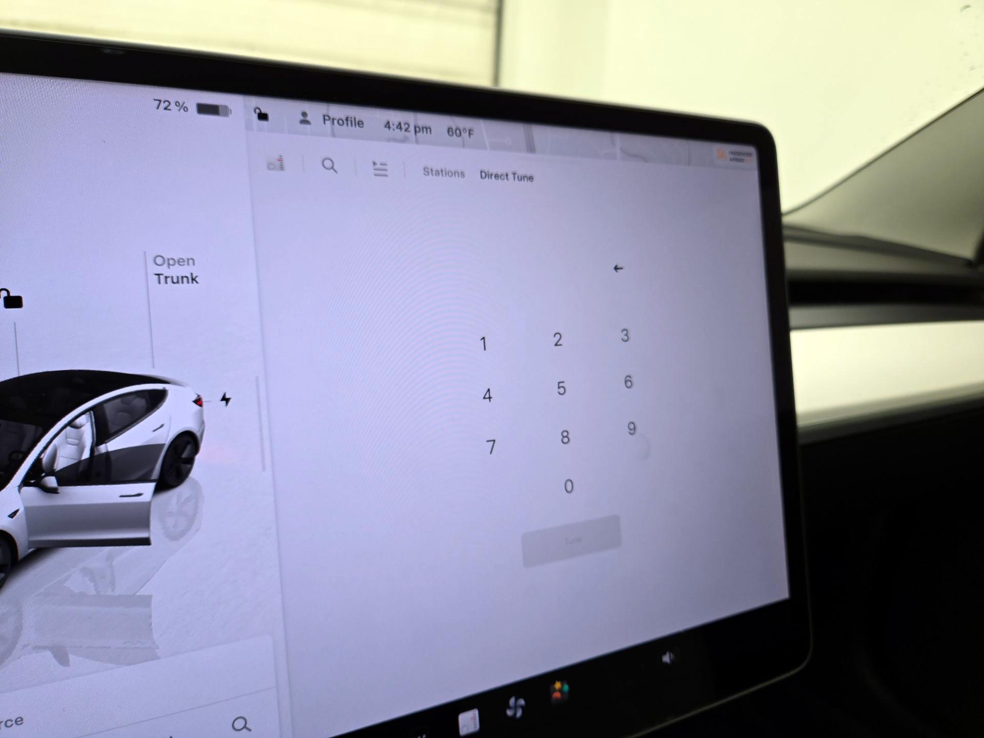 Thumbnail: 2022 Tesla Model 3 - 15