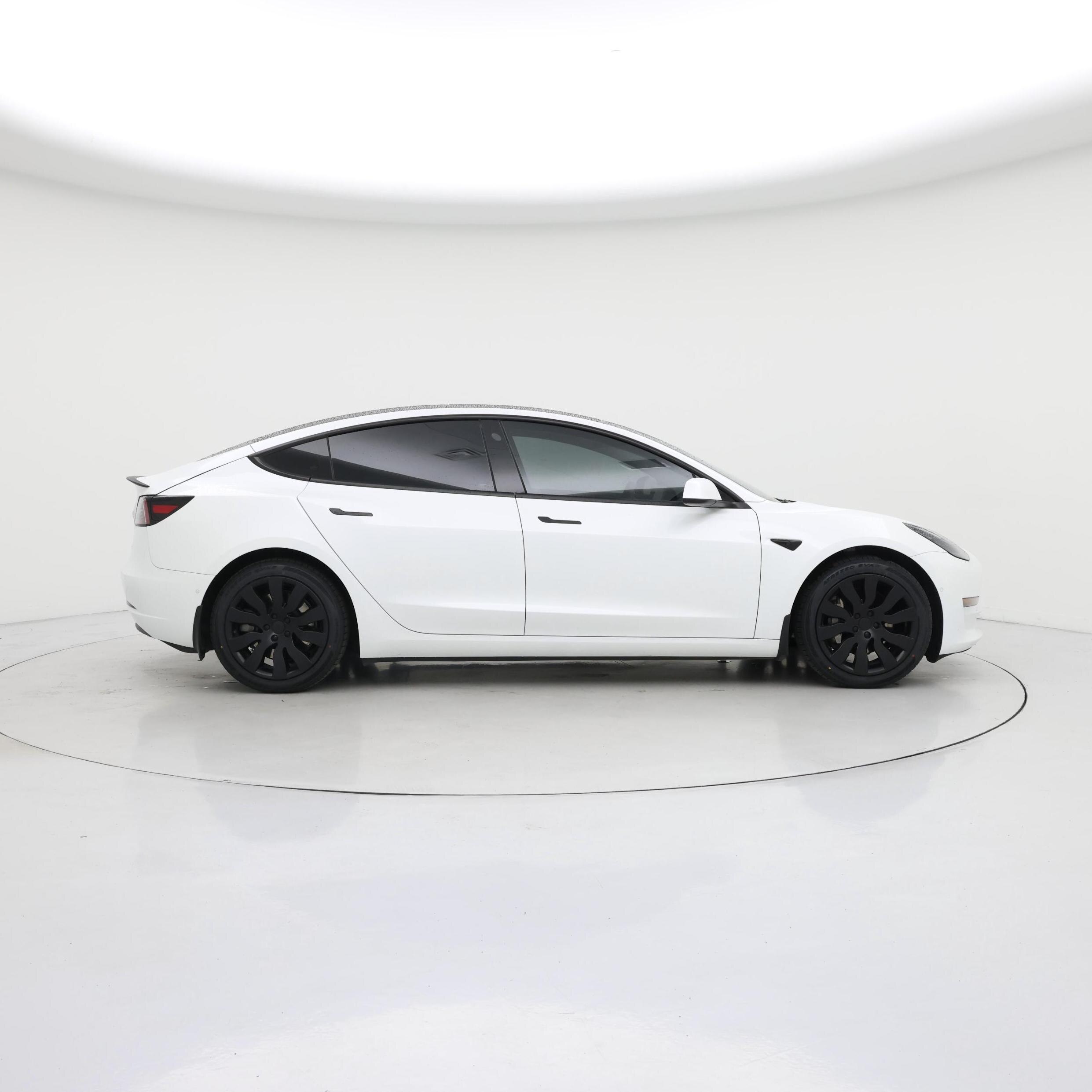 Thumbnail: 2022 Tesla Model 3 - 7