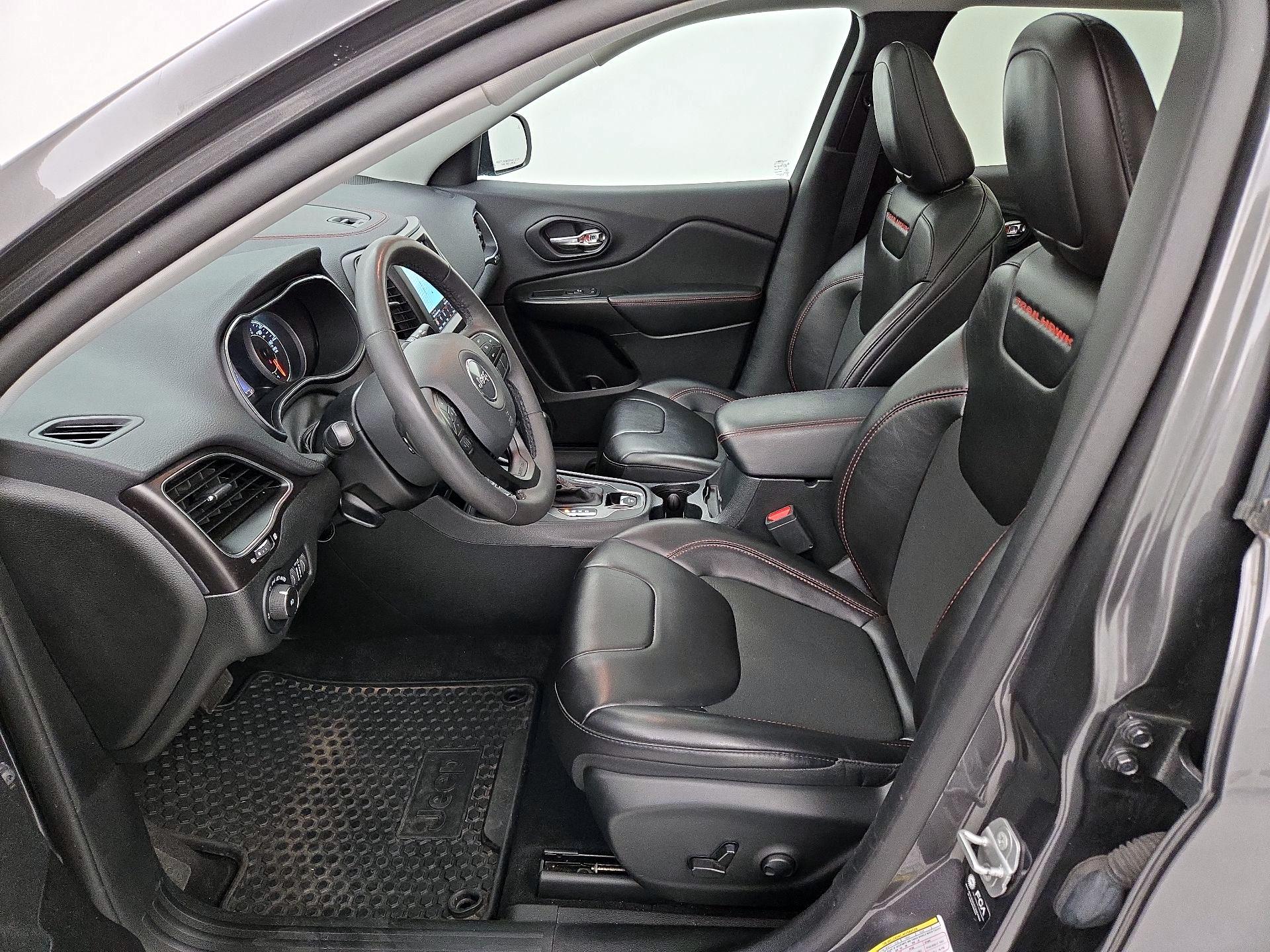 Thumbnail: 2022 Jeep Cherokee - 11