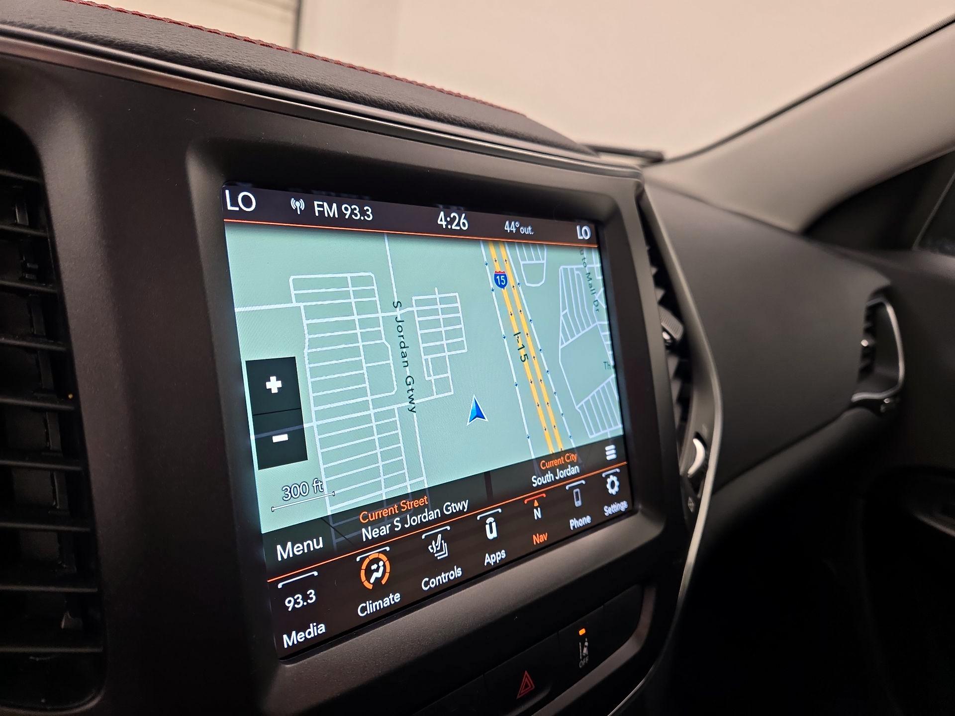 Thumbnail: 2022 Jeep Cherokee - 14