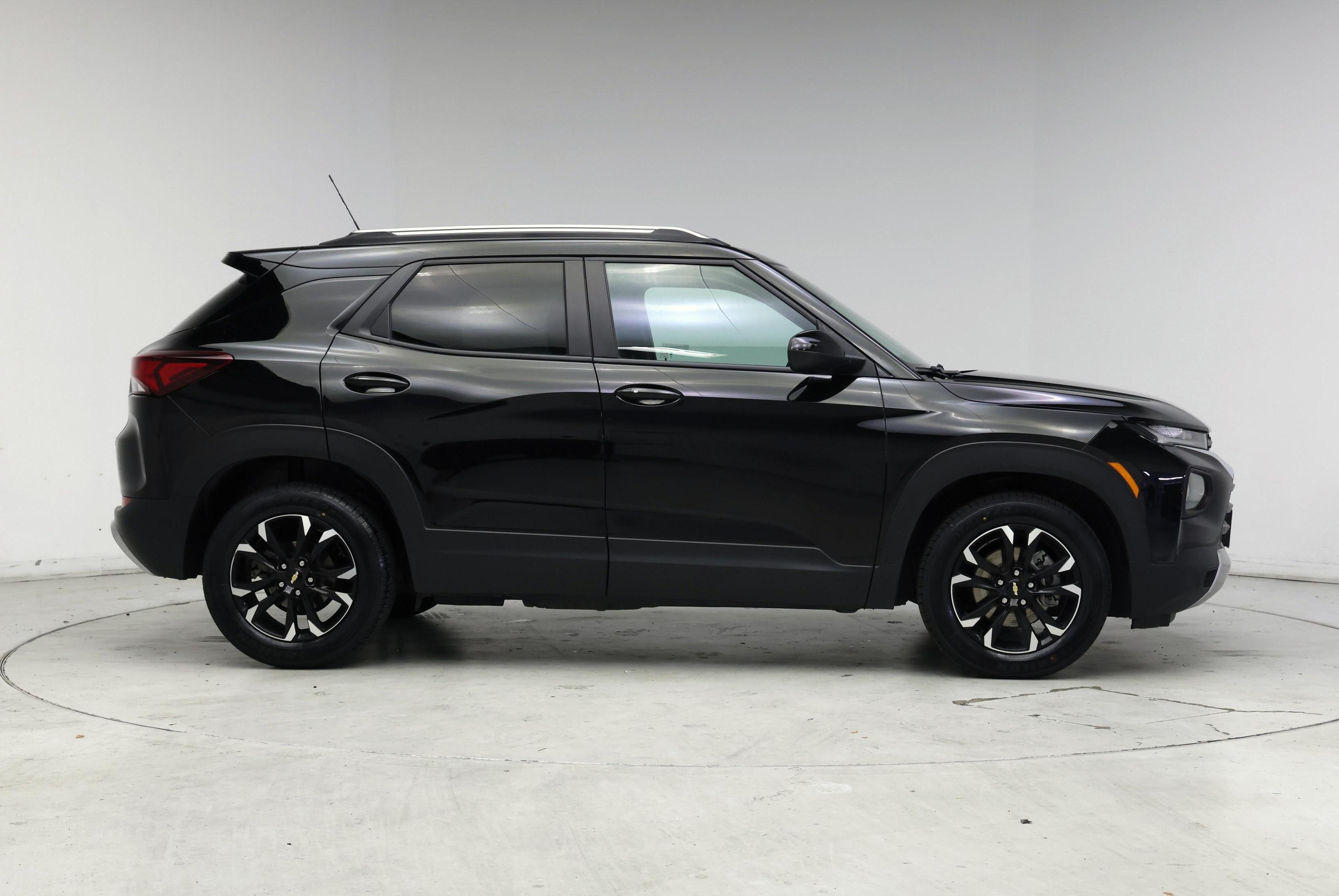 Thumbnail: 2023 Chevrolet TrailBlazer - 7