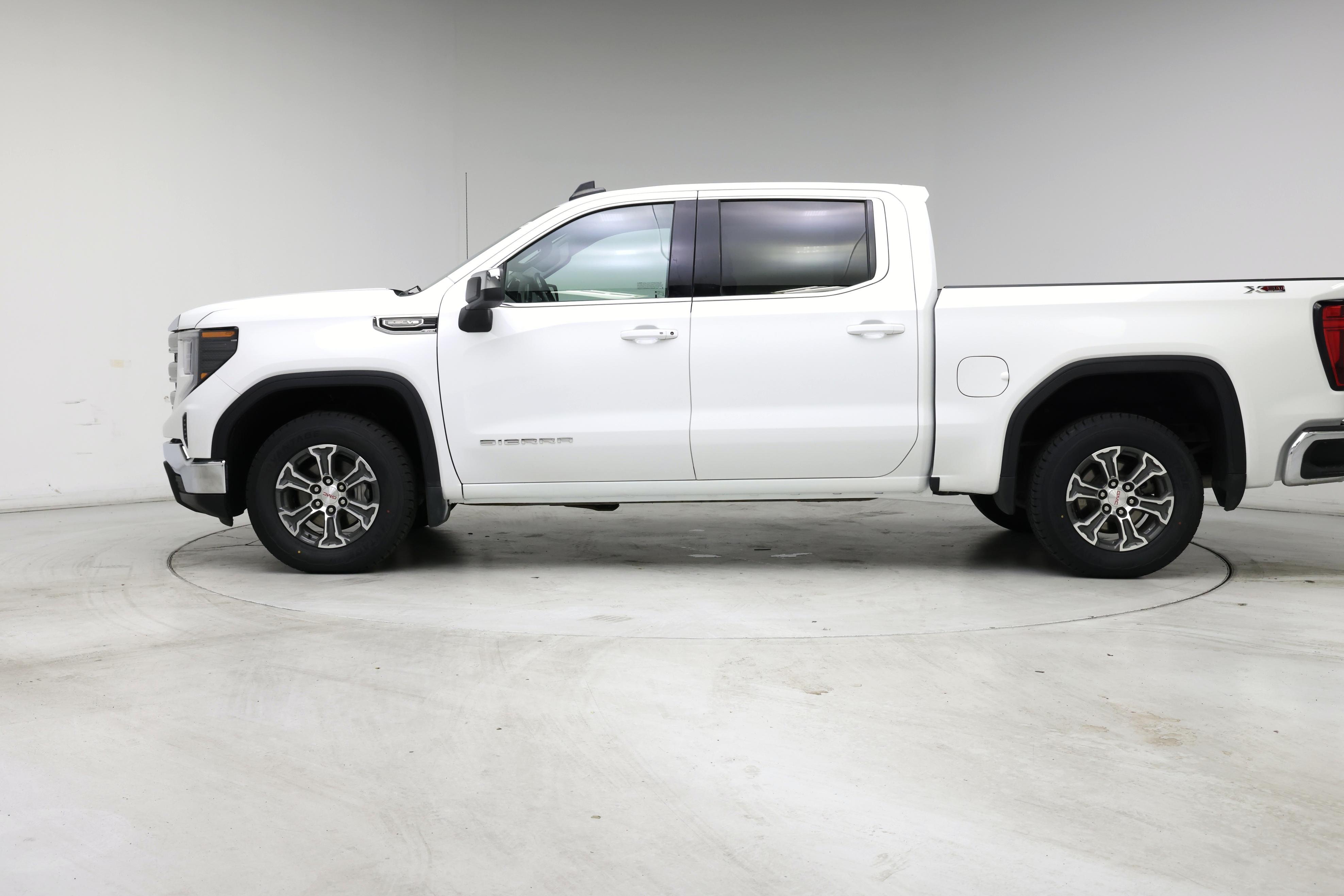 Thumbnail: 2023 GMC Sierra 1500 - 3