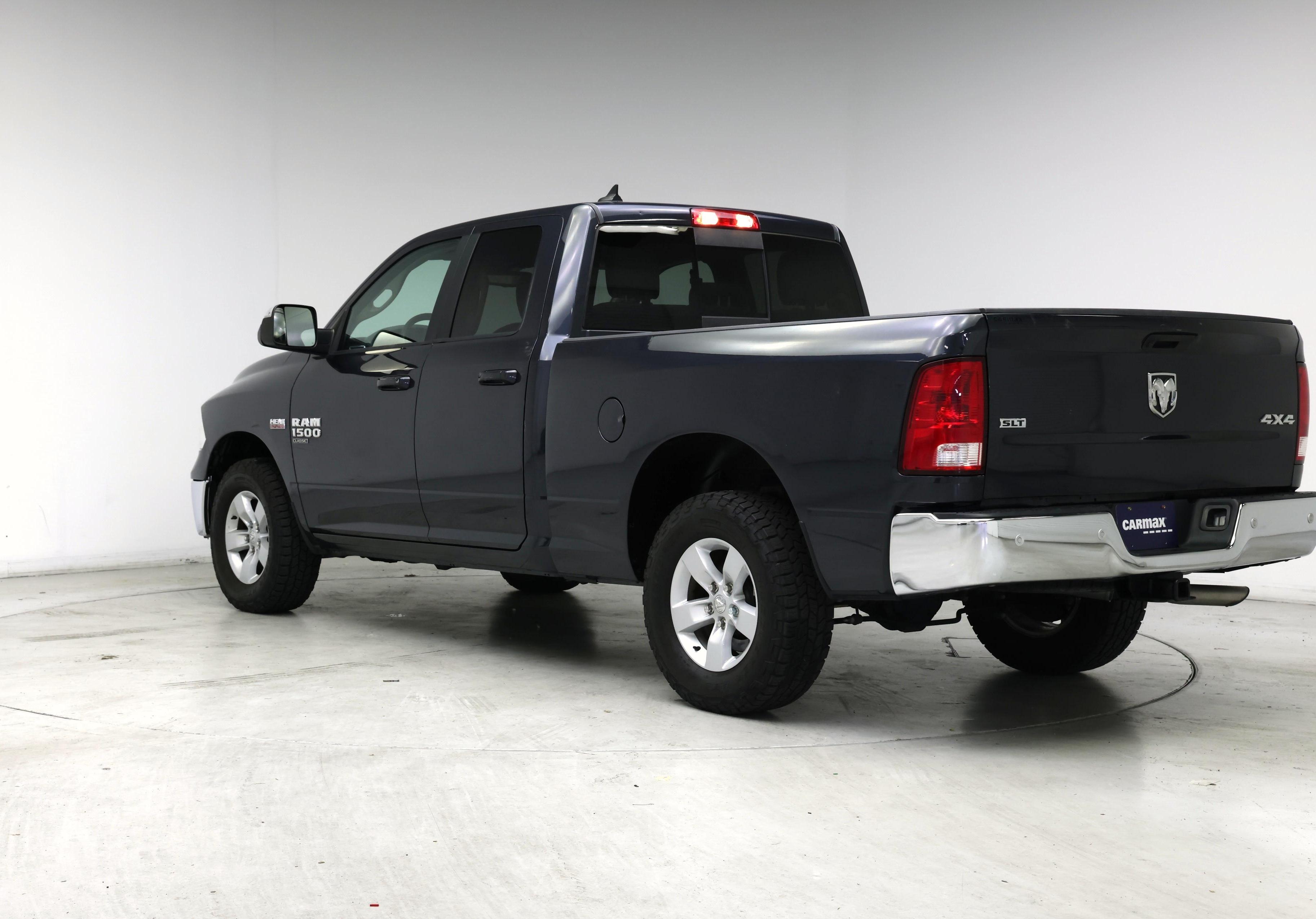 Thumbnail: 2020 RAM 1500 Classic - 2
