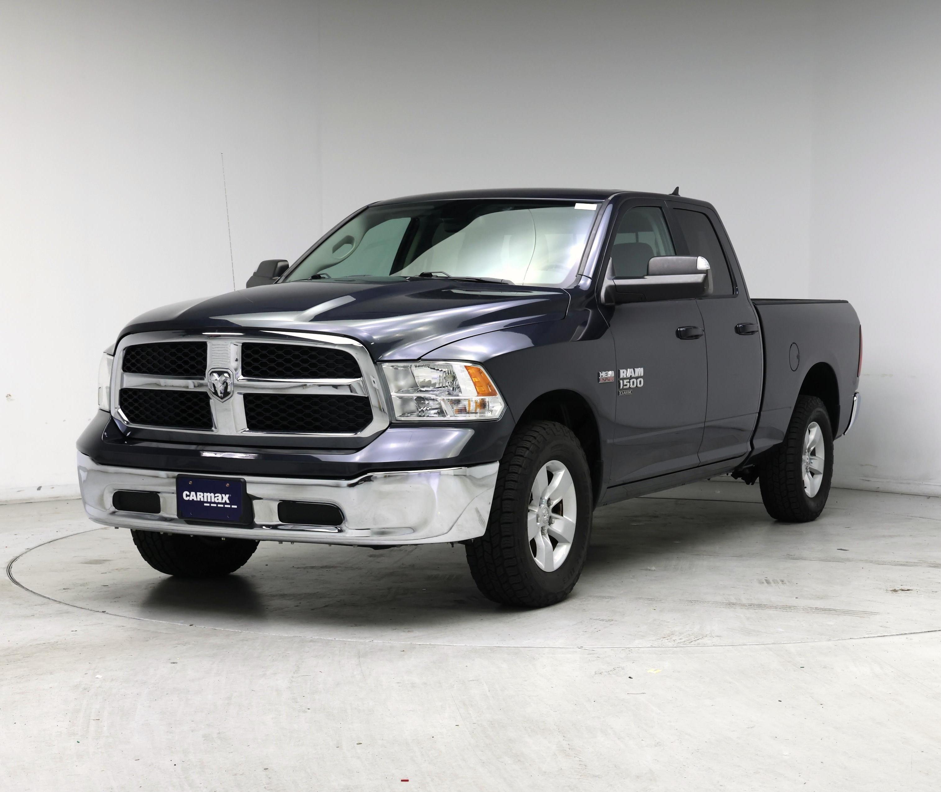 Thumbnail: 2020 RAM 1500 Classic - 4