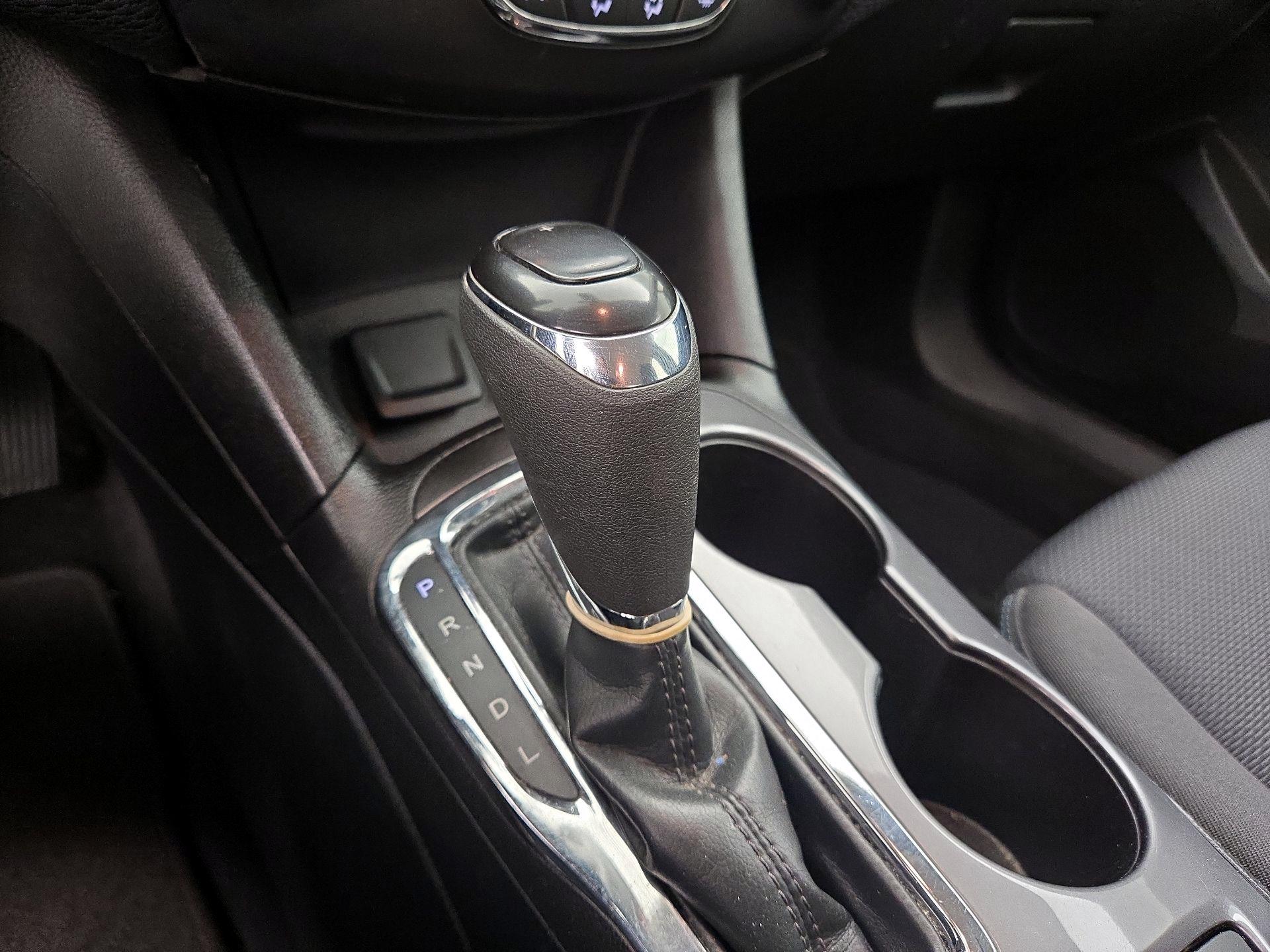 Thumbnail: 2016 Chevrolet Cruze - 17