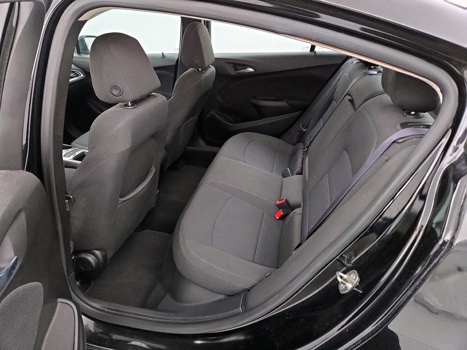 Thumbnail: 2016 Chevrolet Cruze - 19