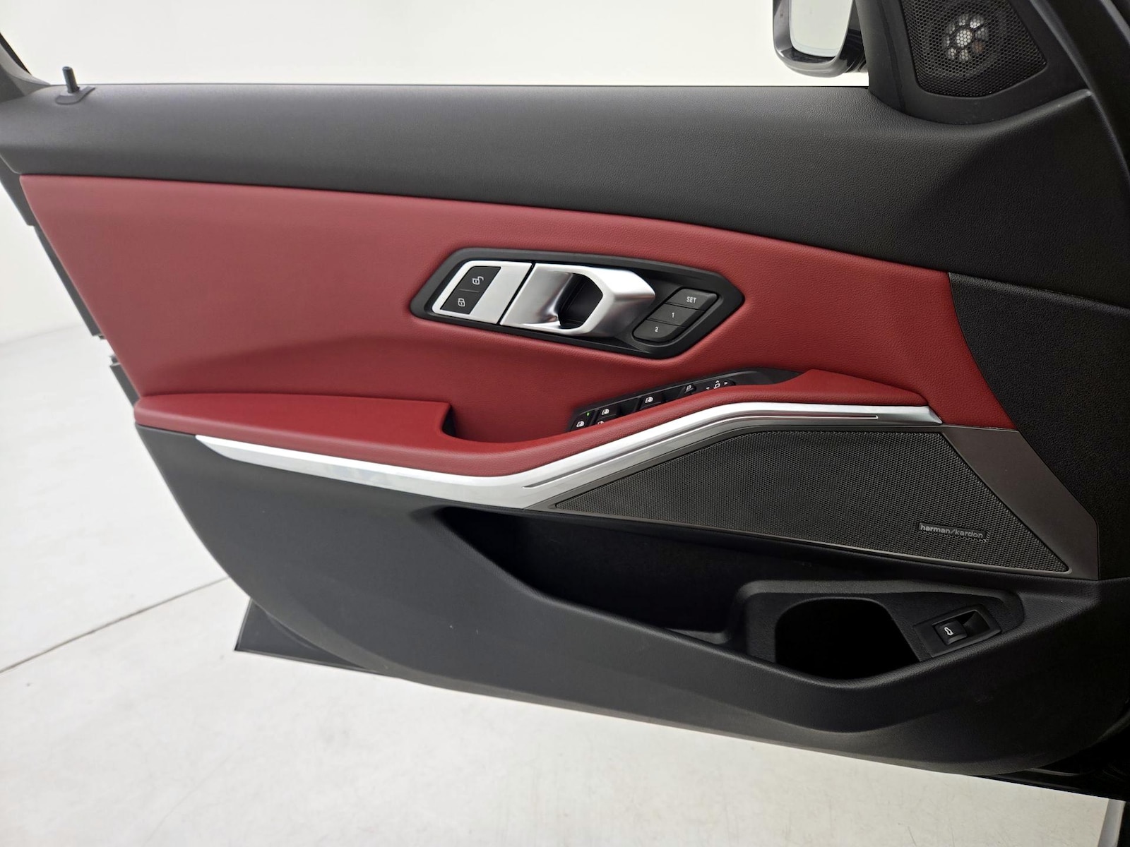 2023 BMW 3 Series 330i - Photo 13