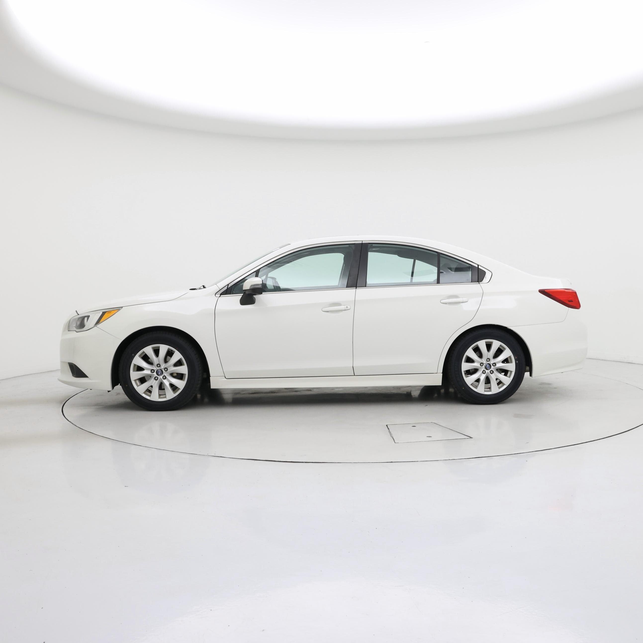 Thumbnail: 2015 Subaru Legacy - 3