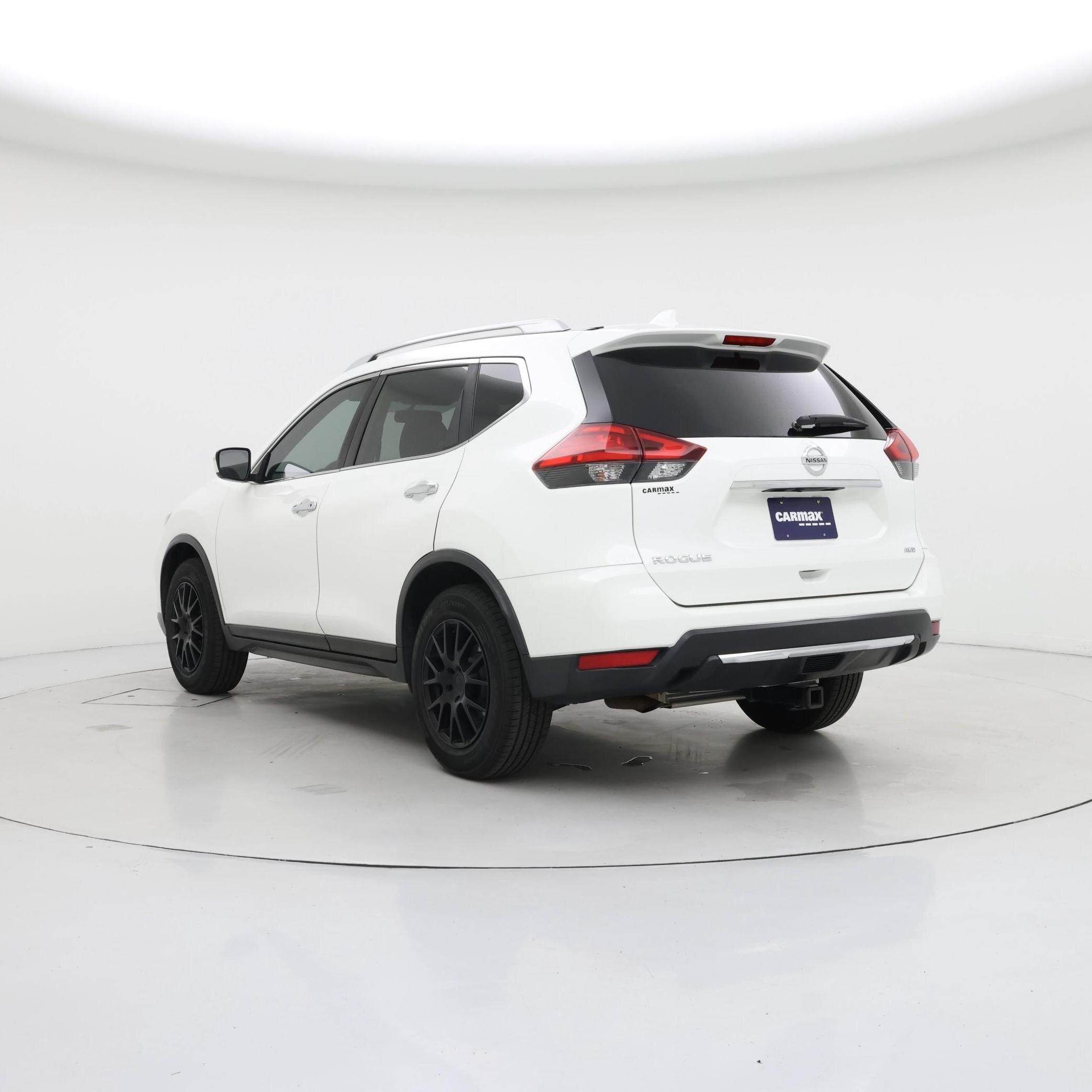 Thumbnail: 2017 Nissan Rogue - 2