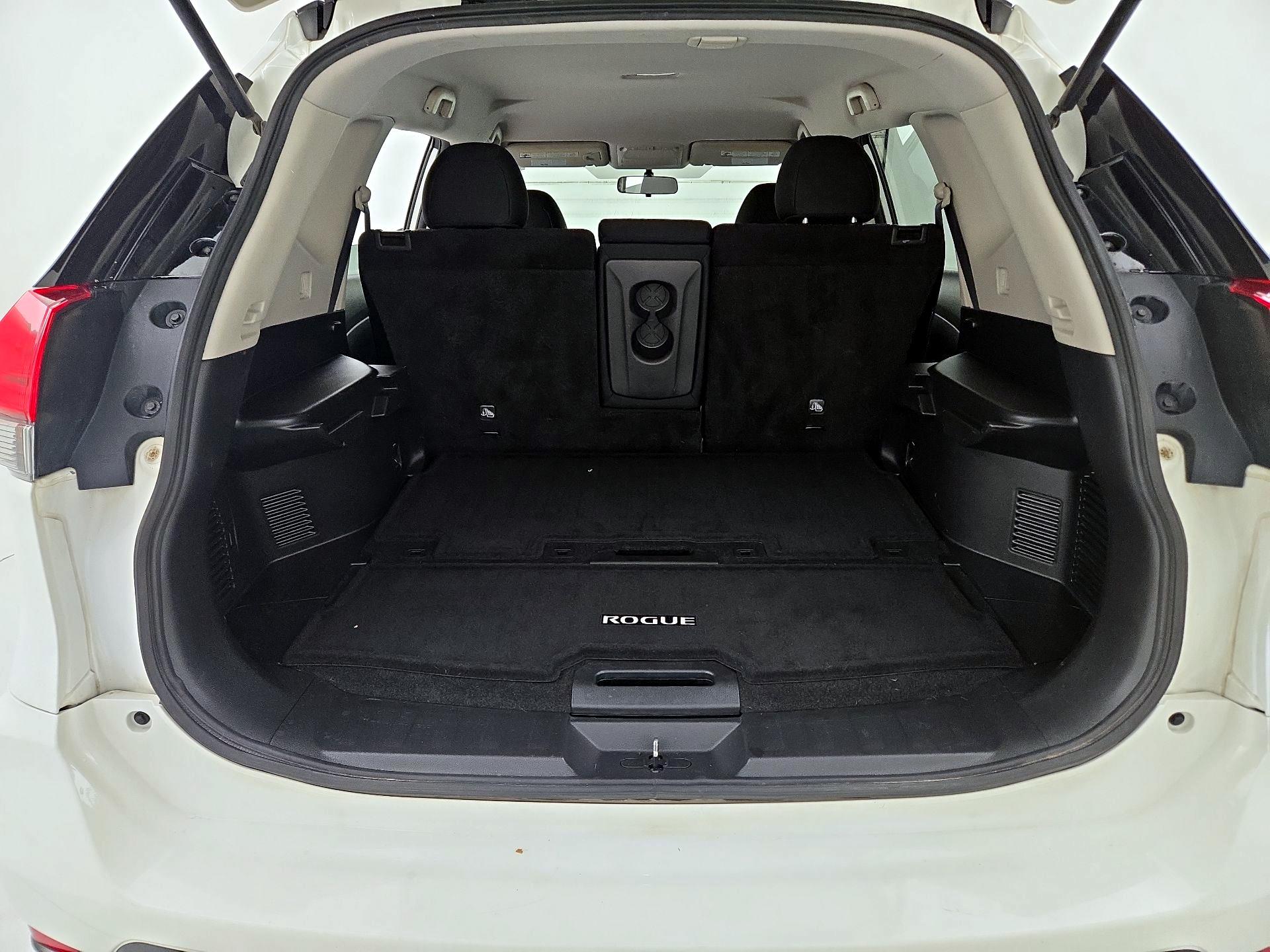 Thumbnail: 2017 Nissan Rogue - 20