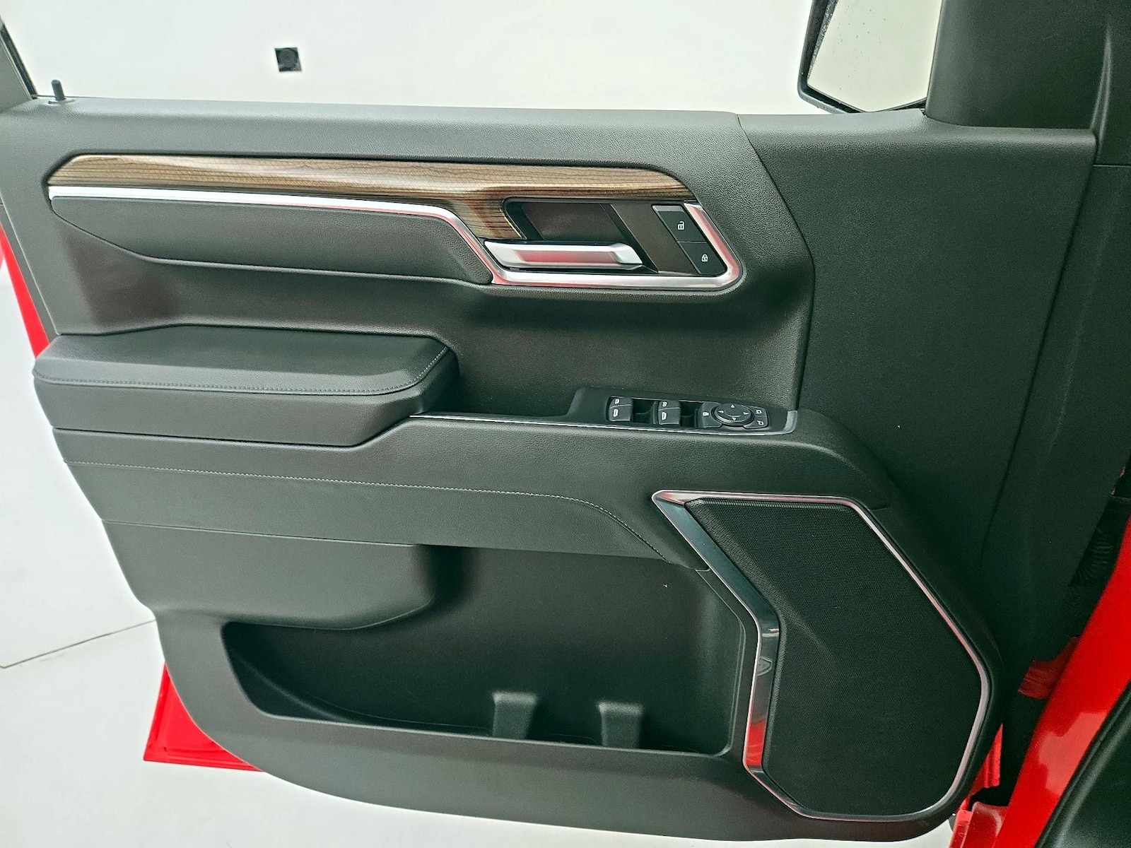 2024 Chevrolet Silverado 1500 LT - Photo 13