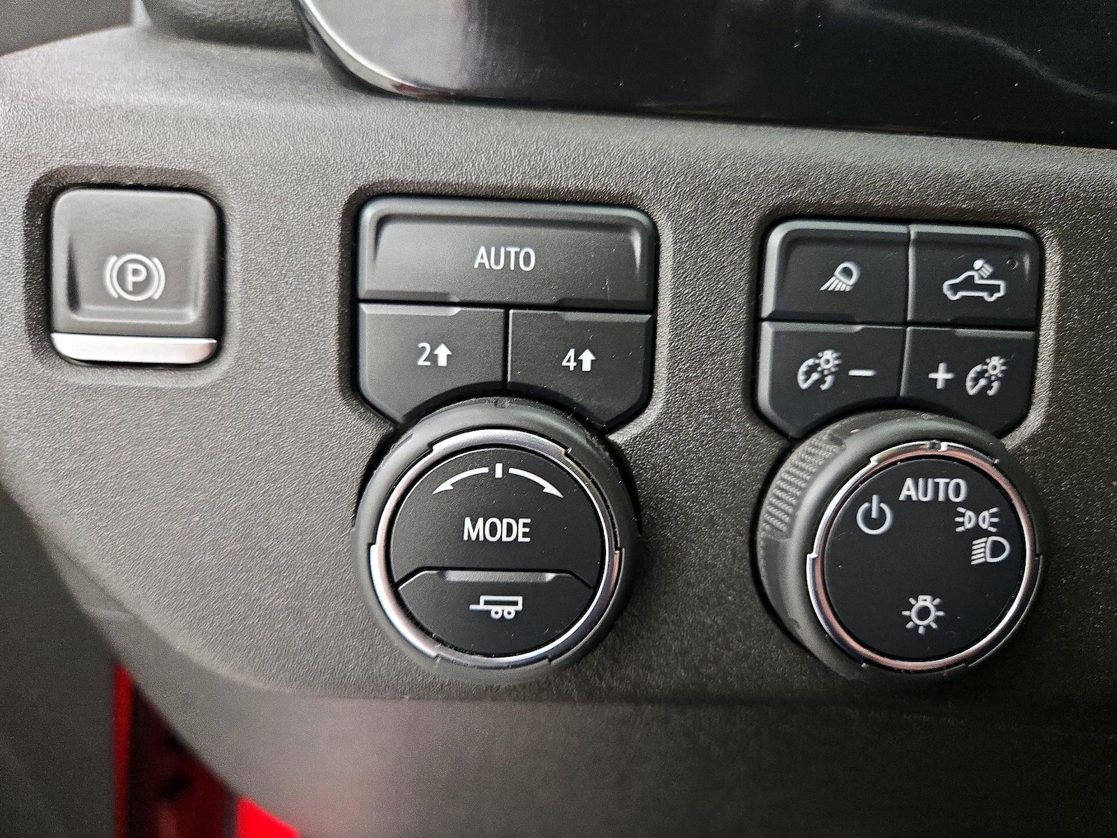 2024 Chevrolet Silverado 1500 LT - Photo 14