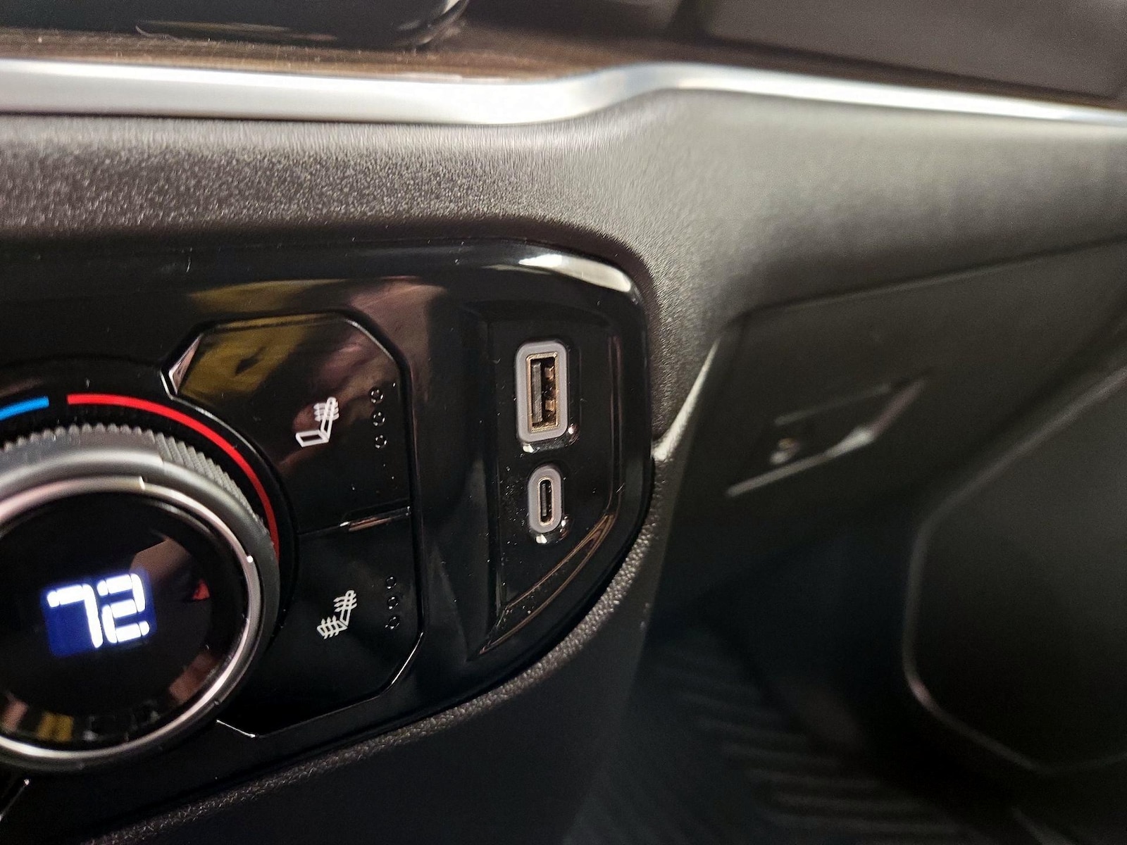 2024 Chevrolet Silverado 1500 LT - Photo 19