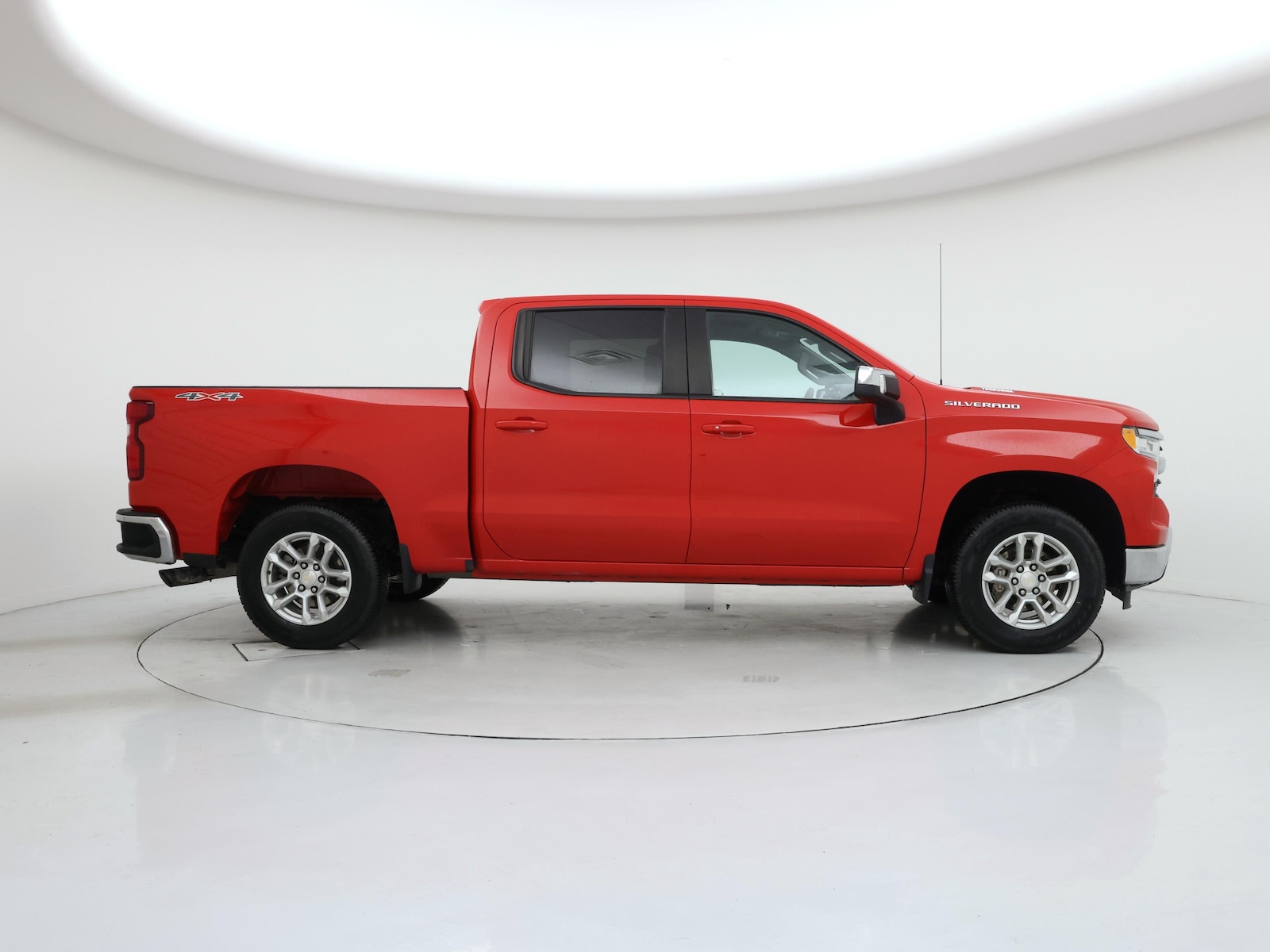 2024 Chevrolet Silverado 1500 LT - Photo 8