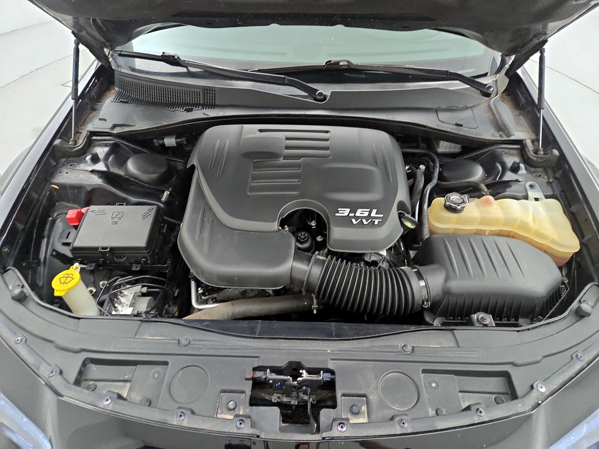 Thumbnail: 2019 Chrysler 300 - 20