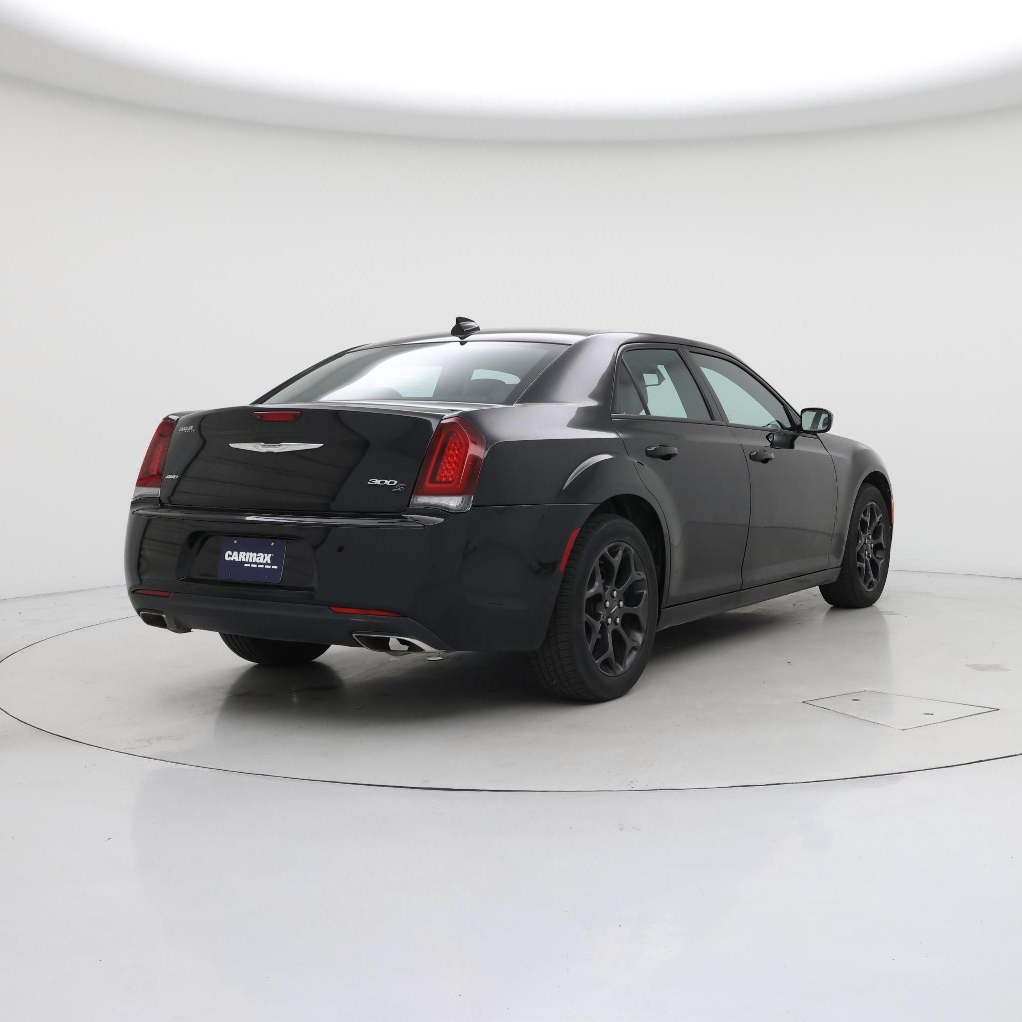 Thumbnail: 2019 Chrysler 300 - 8