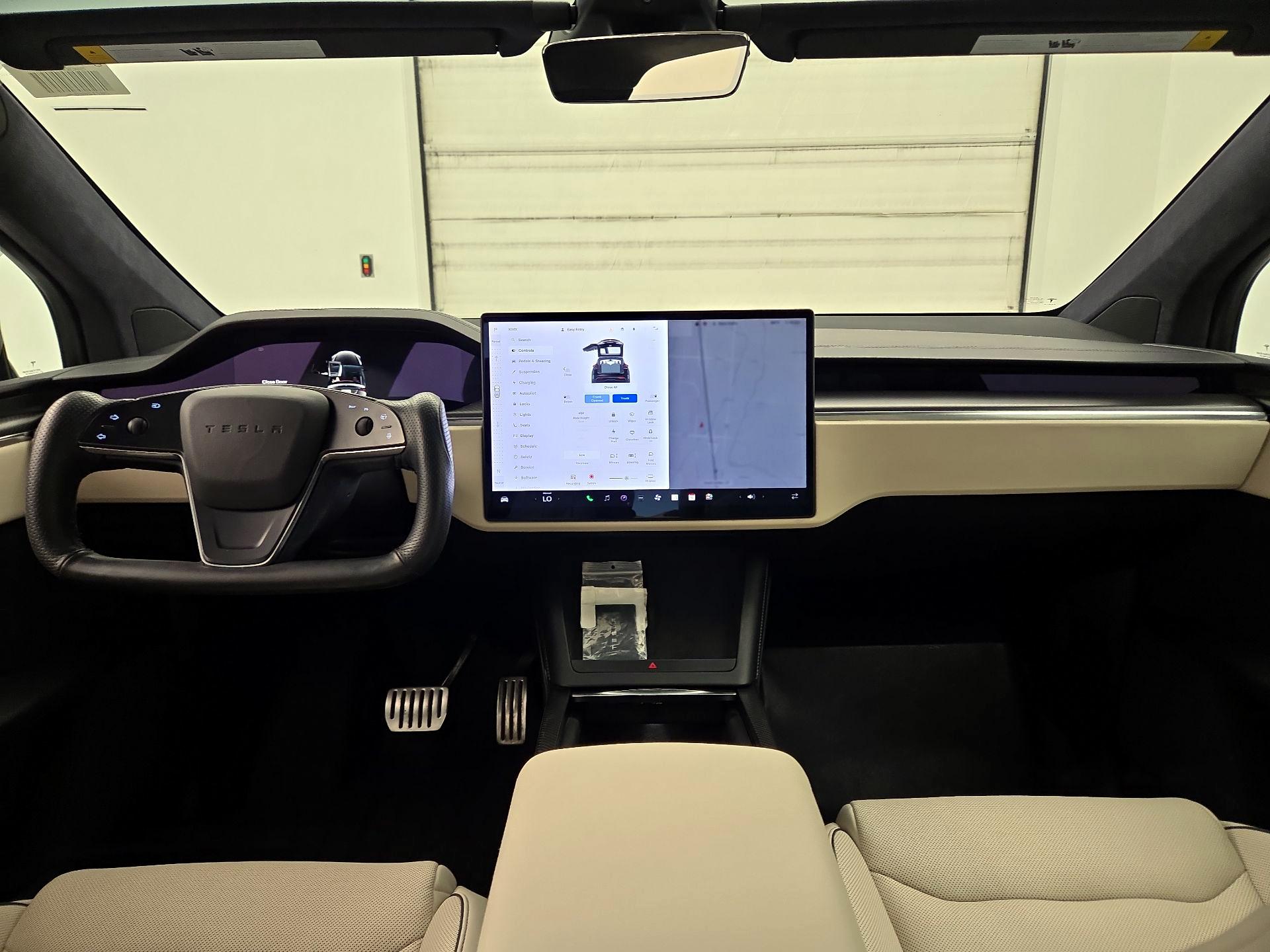 Thumbnail: 2023 Tesla Model X - 9