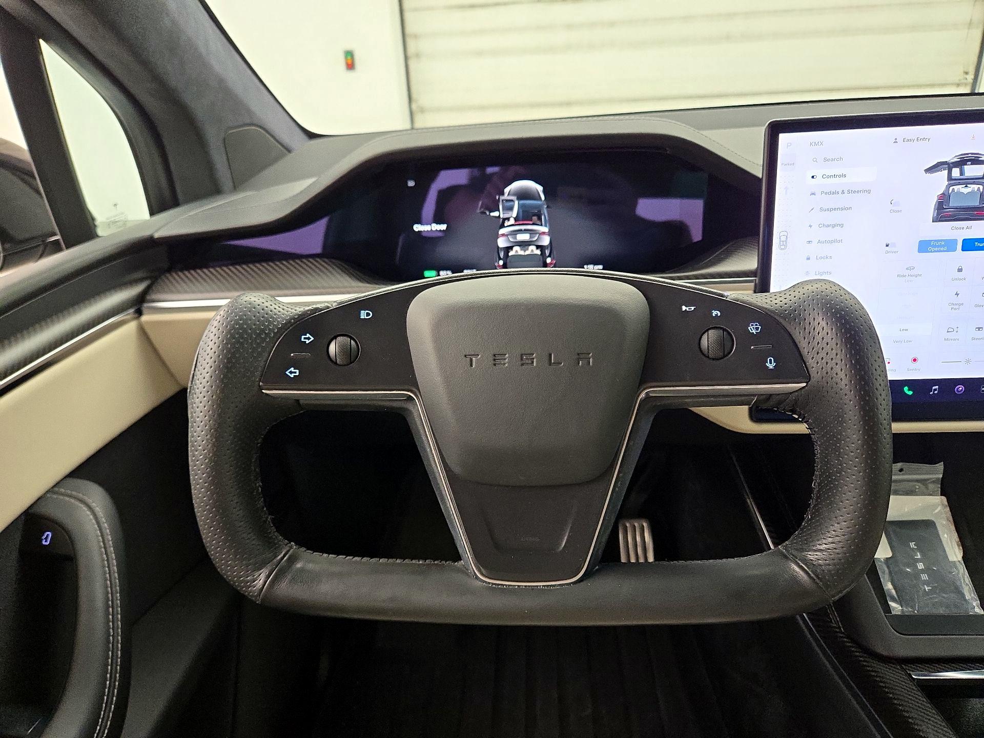 Thumbnail: 2023 Tesla Model X - 10