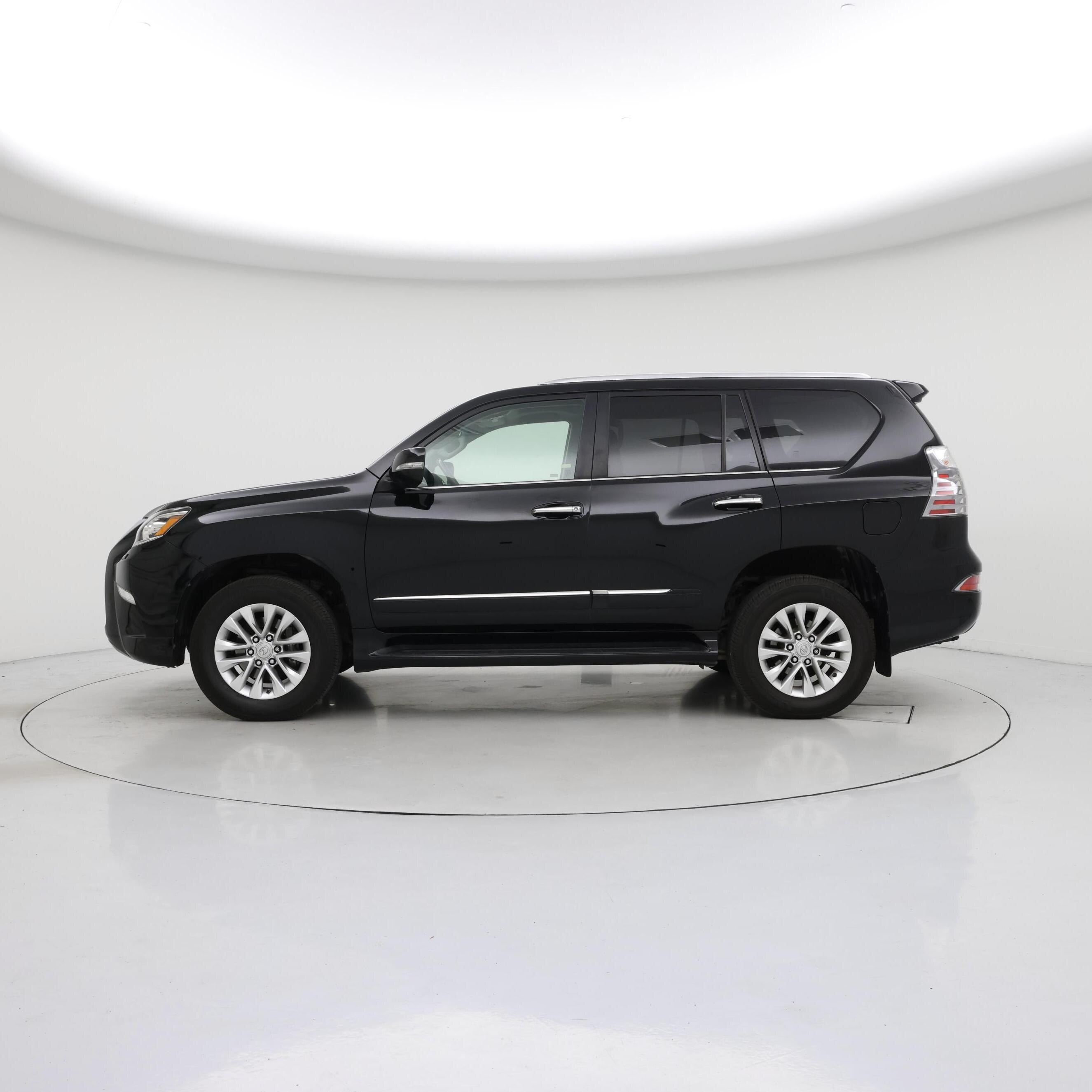 Thumbnail: 2016 Lexus GX - 3