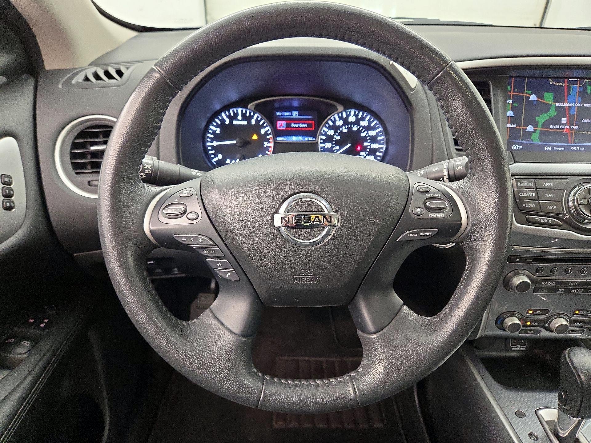 Thumbnail: 2018 Nissan Pathfinder - 10