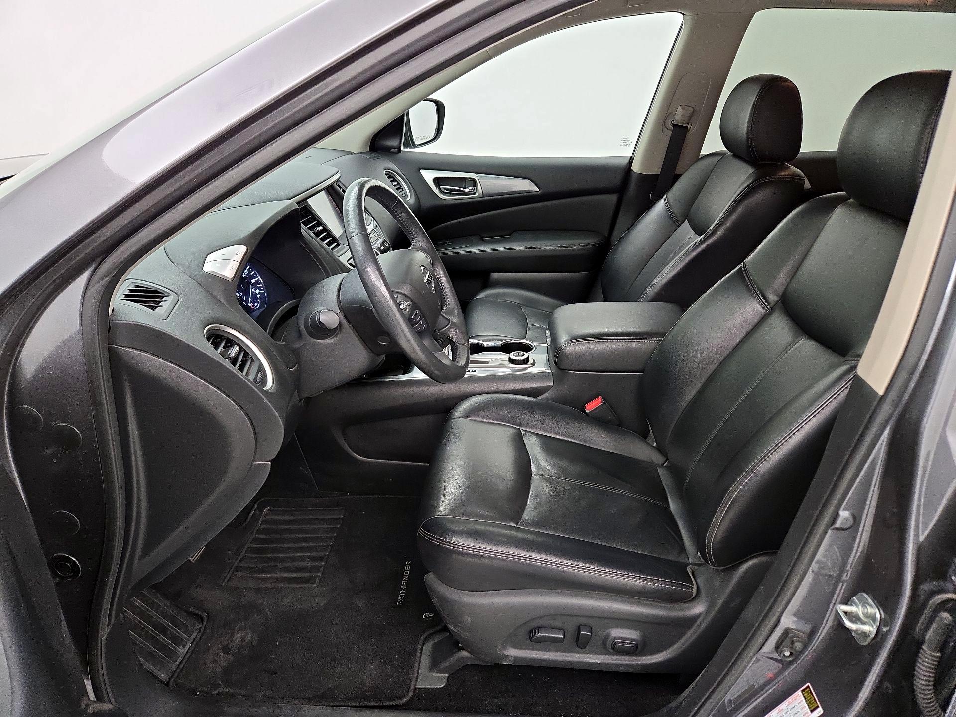 Thumbnail: 2018 Nissan Pathfinder - 11