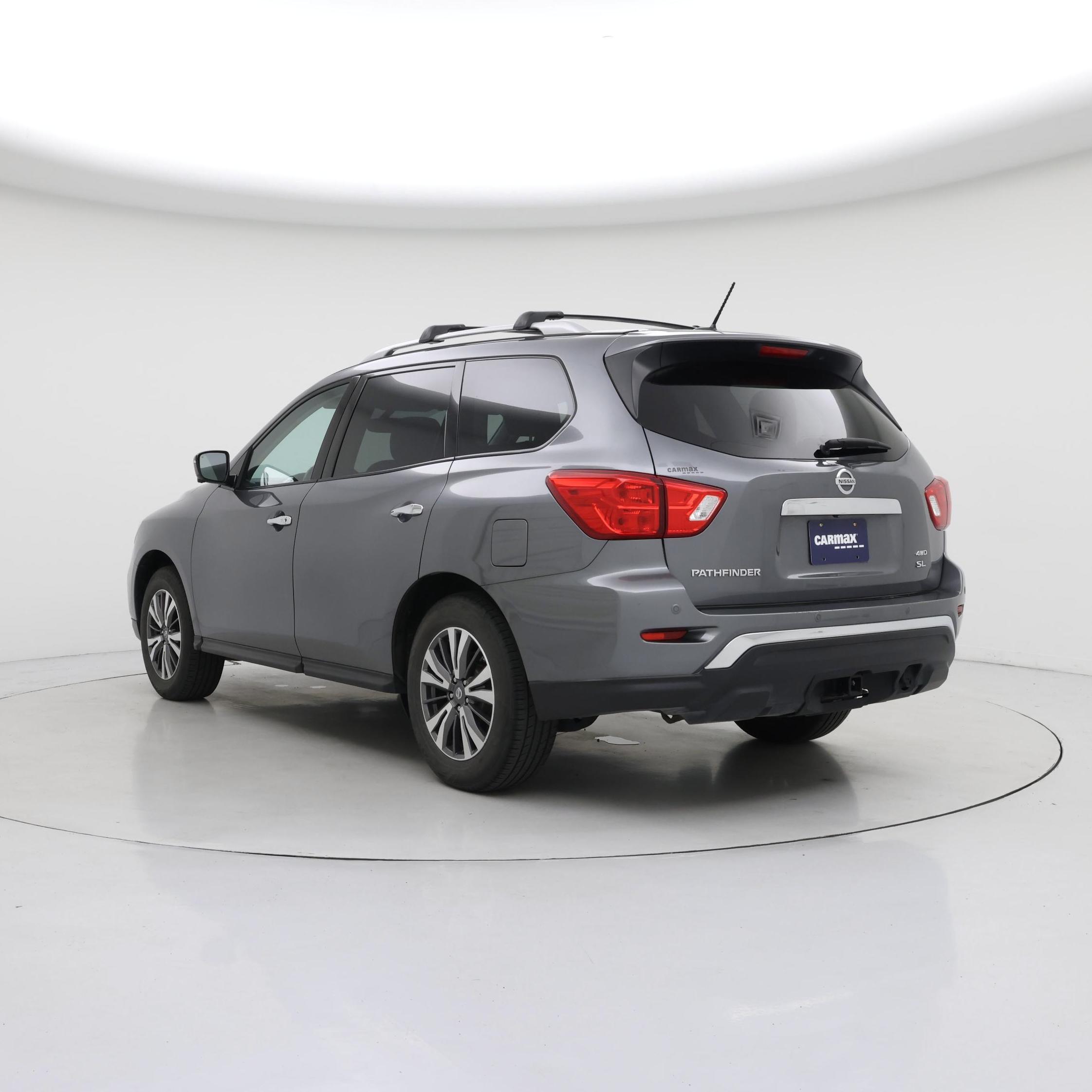 Thumbnail: 2018 Nissan Pathfinder - 2