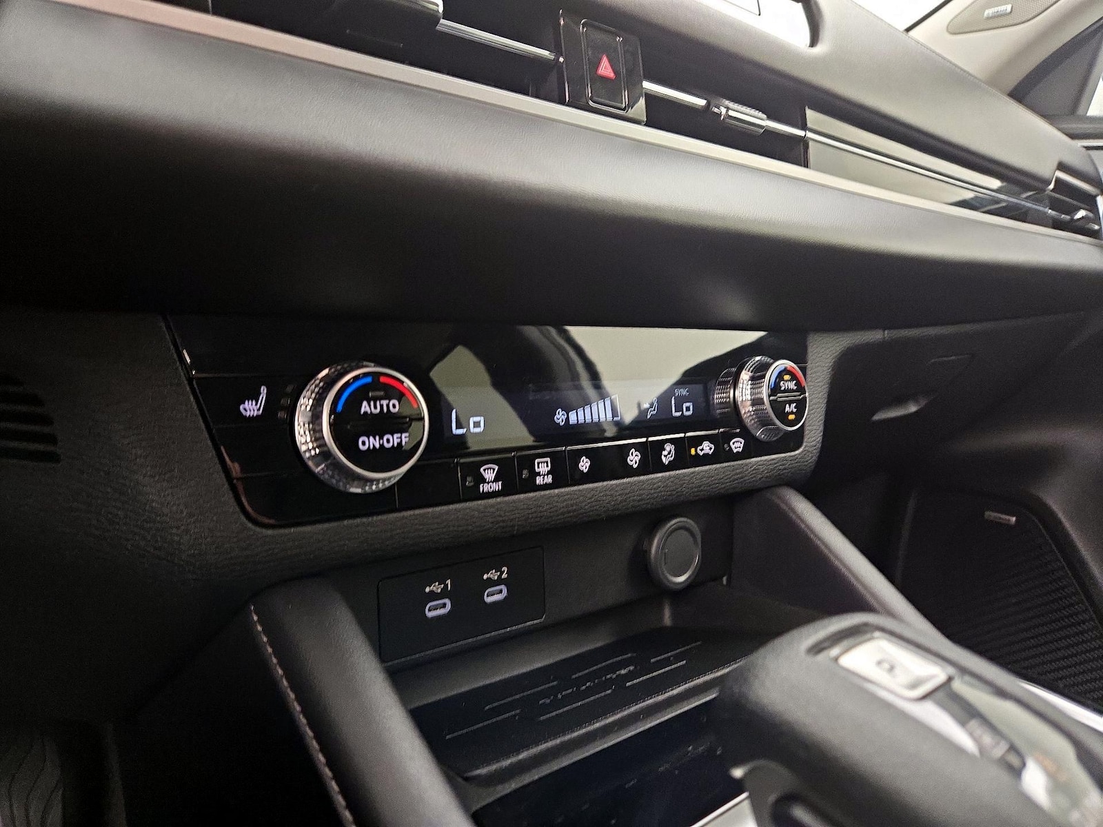 2025 Mitsubishi Outlander ES - Photo 18
