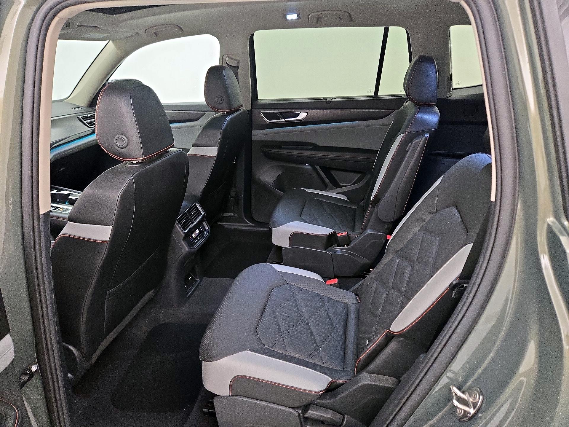 Thumbnail: 2024 Volkswagen Atlas - 20