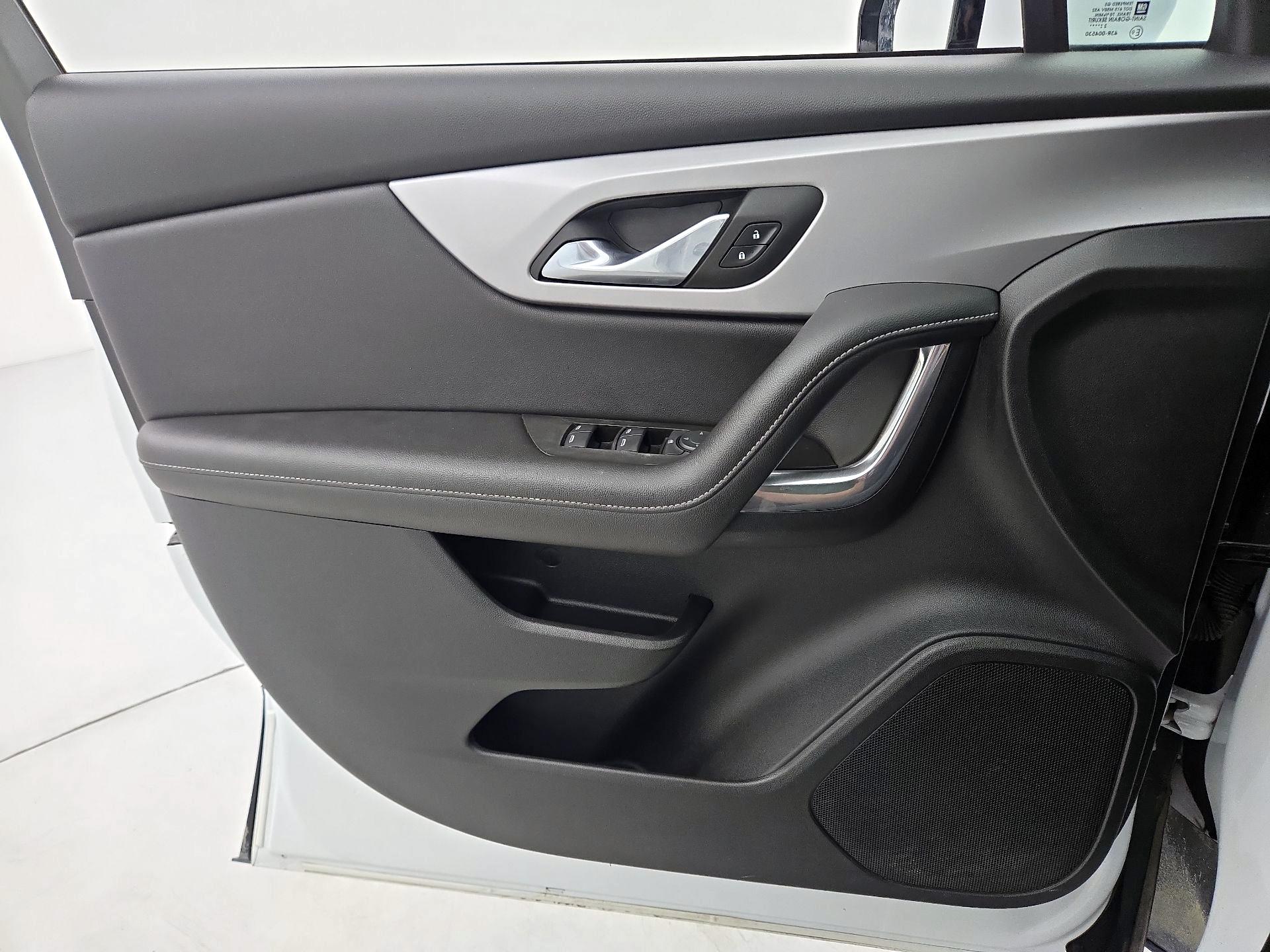 Thumbnail: 2023 Chevrolet Blazer - 12