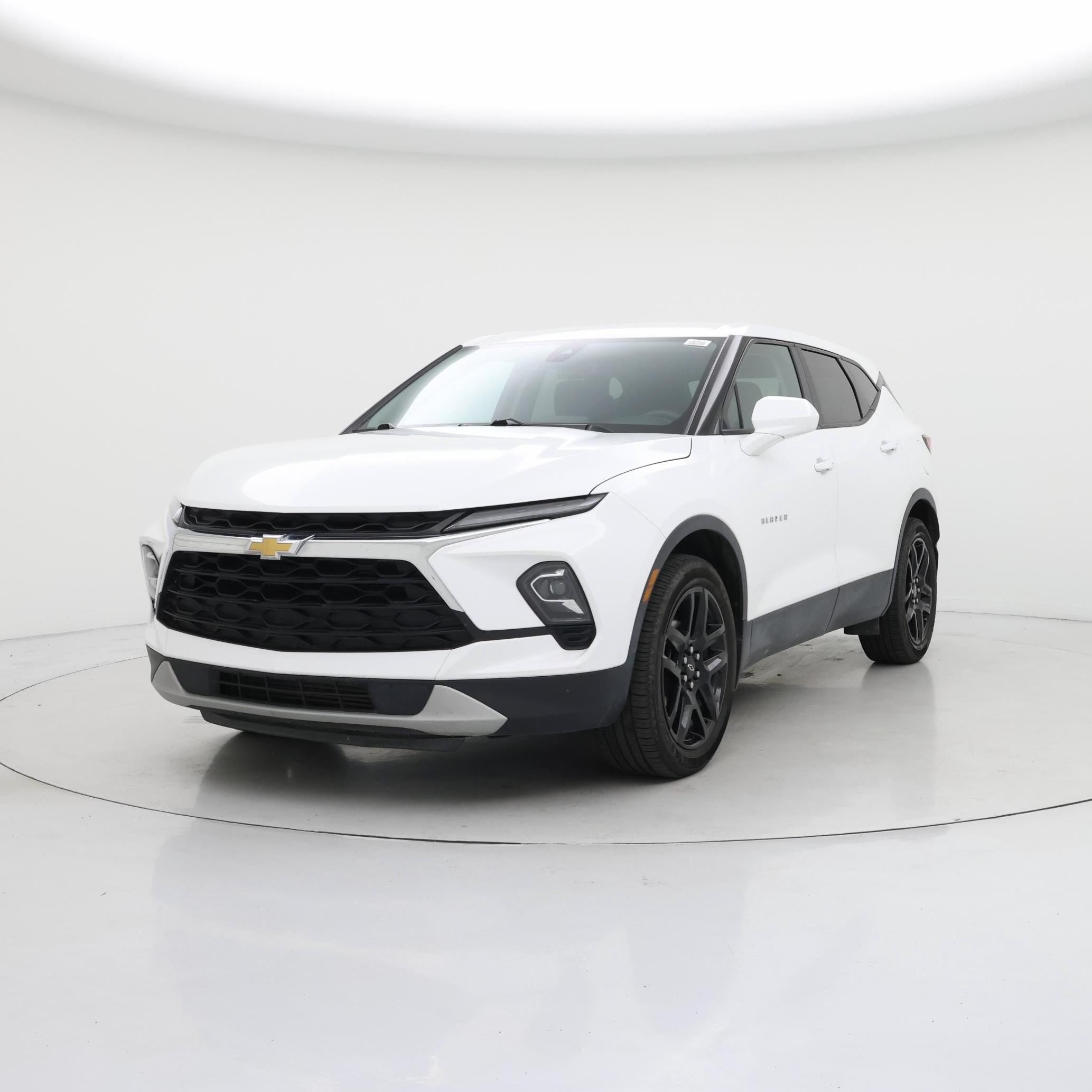 Thumbnail: 2023 Chevrolet Blazer - 4