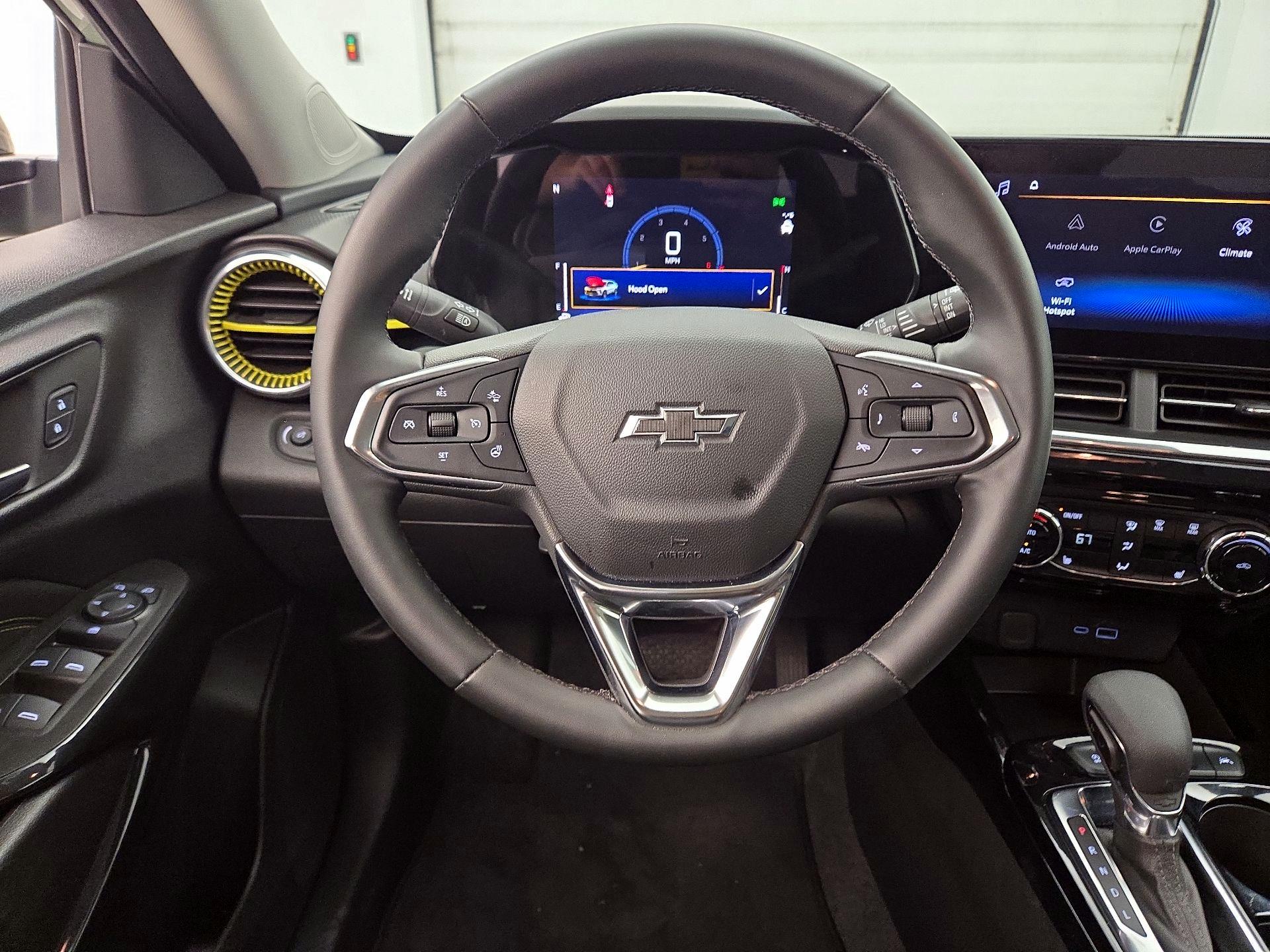Thumbnail: 2025 Chevrolet Trax - 10