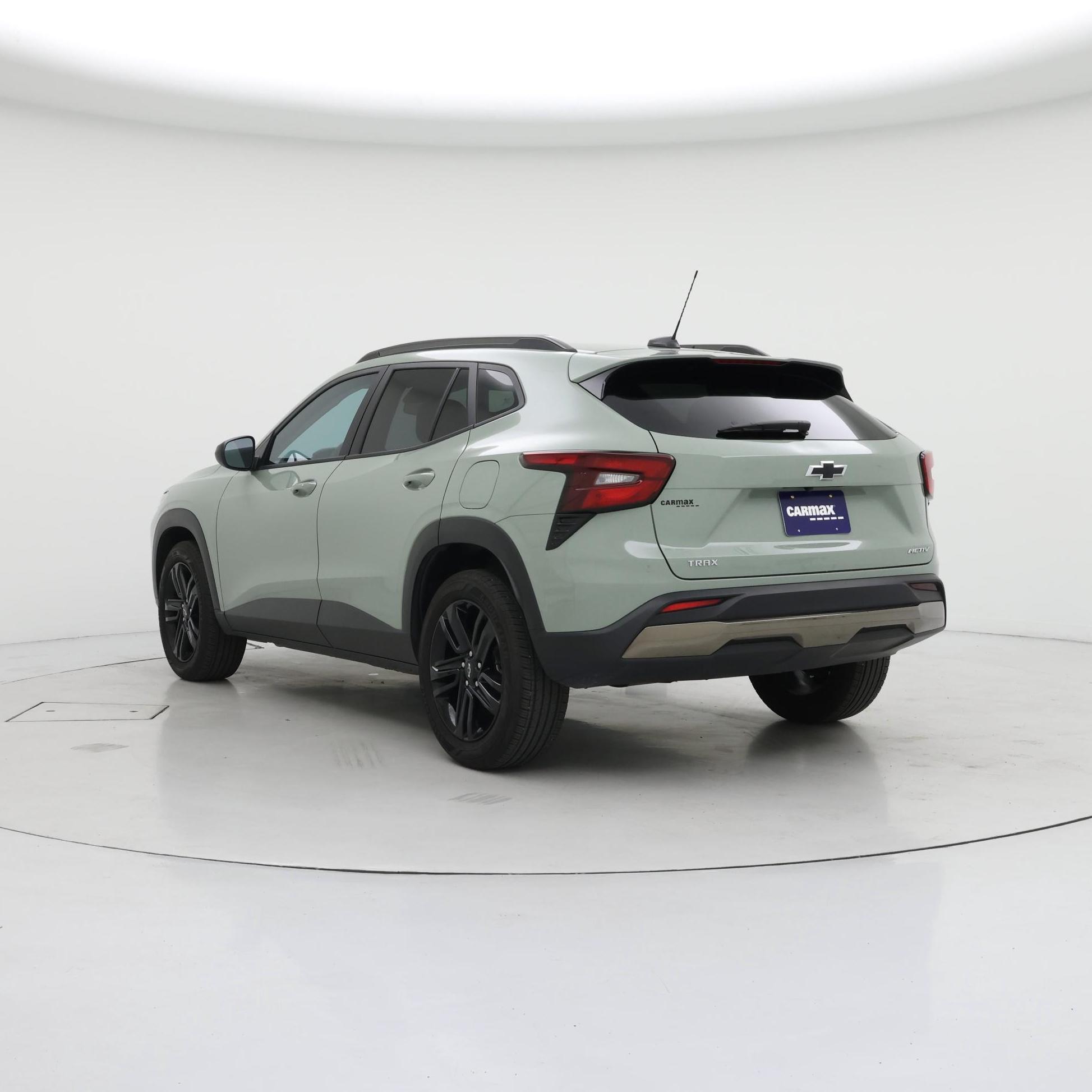 Thumbnail: 2025 Chevrolet Trax - 2
