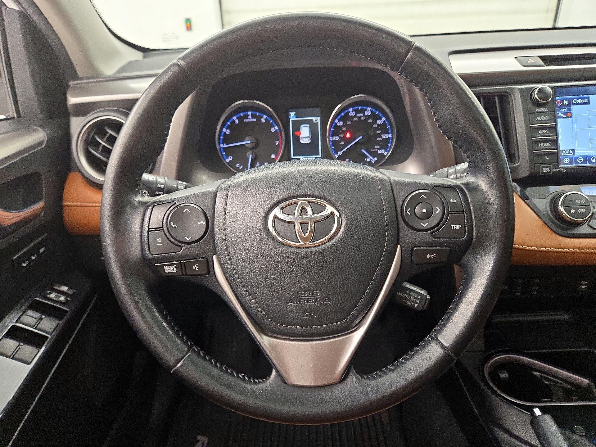 Thumbnail: 2017 Toyota RAV4 - 10