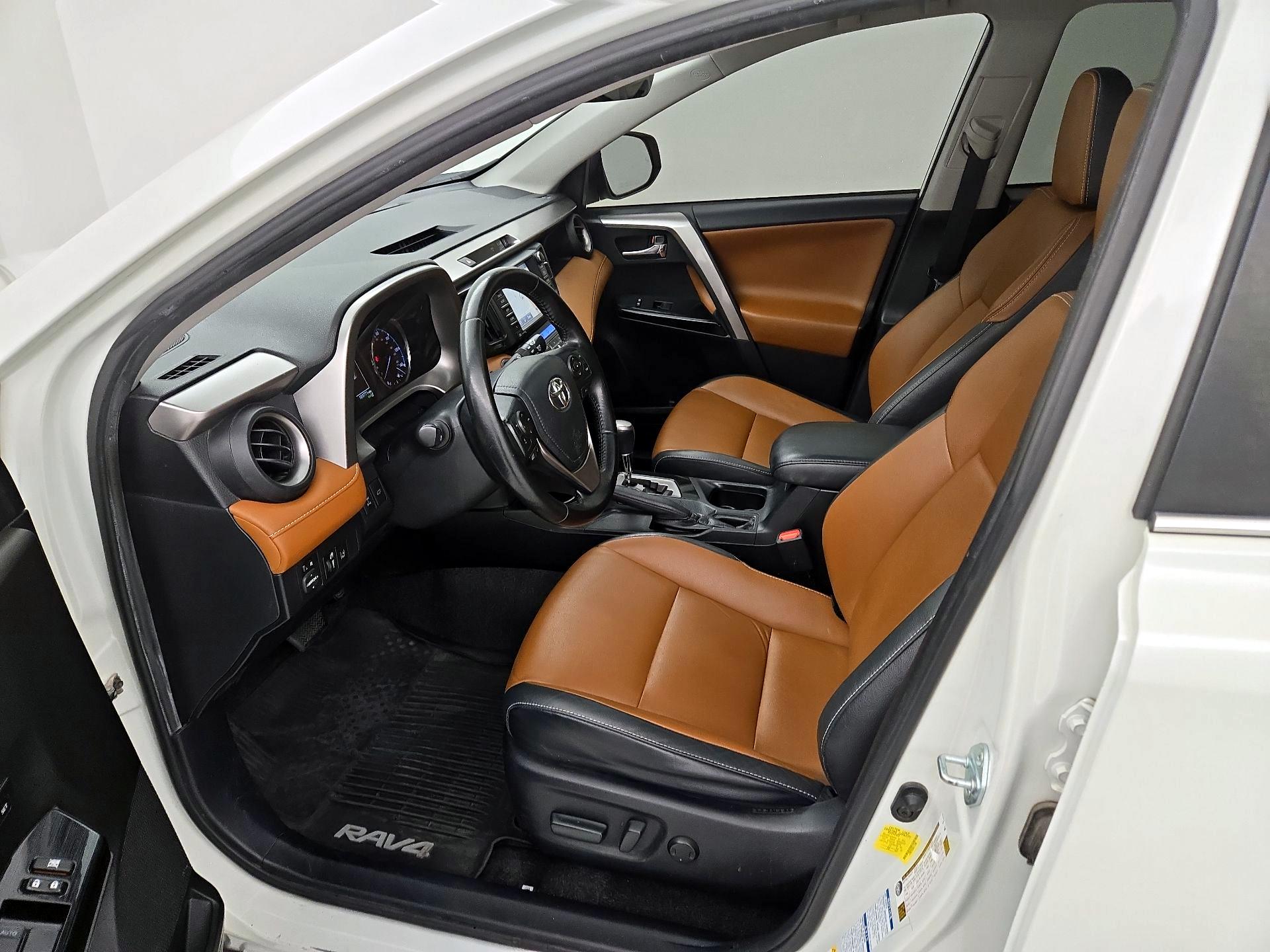 Thumbnail: 2017 Toyota RAV4 - 11