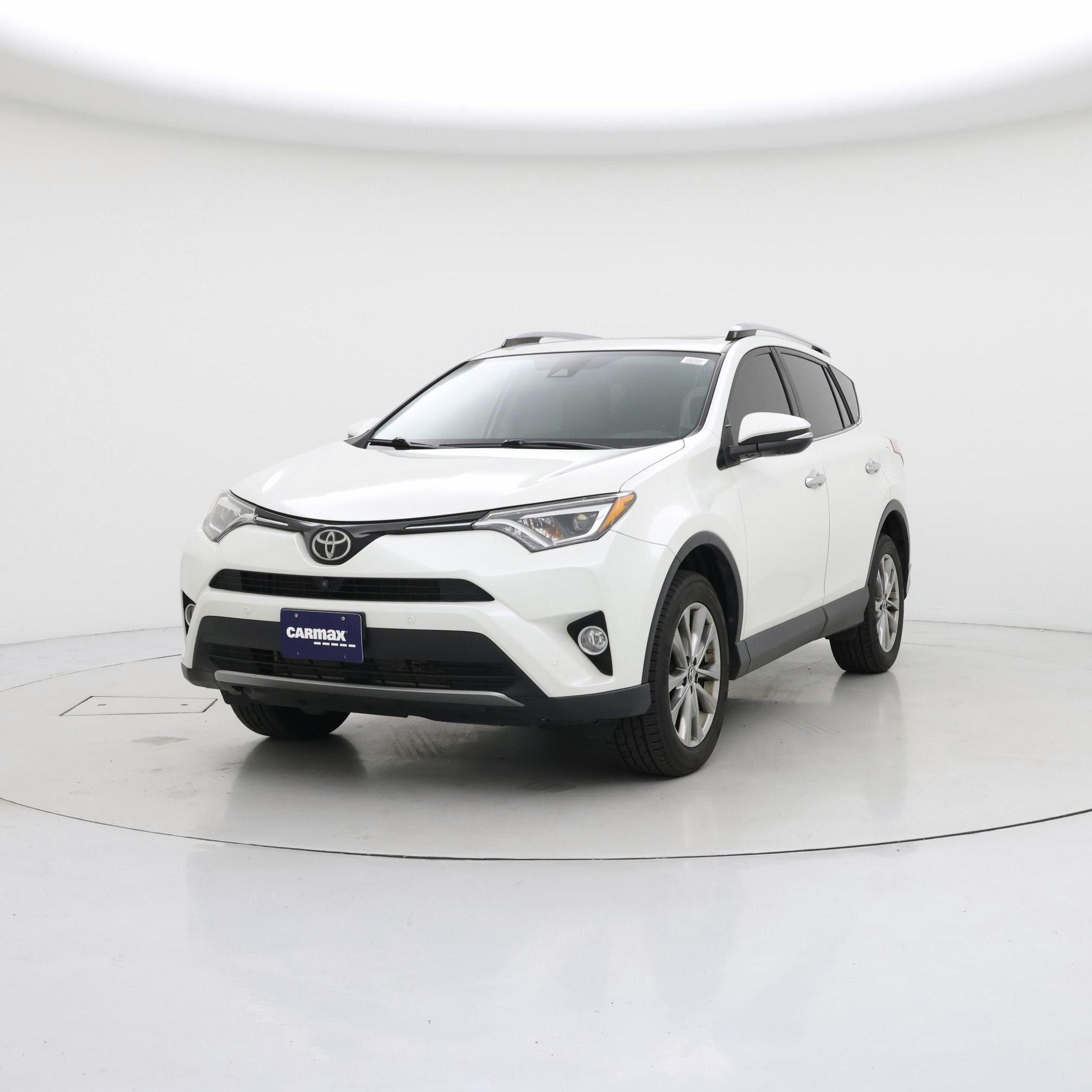 Thumbnail: 2017 Toyota RAV4 - 4