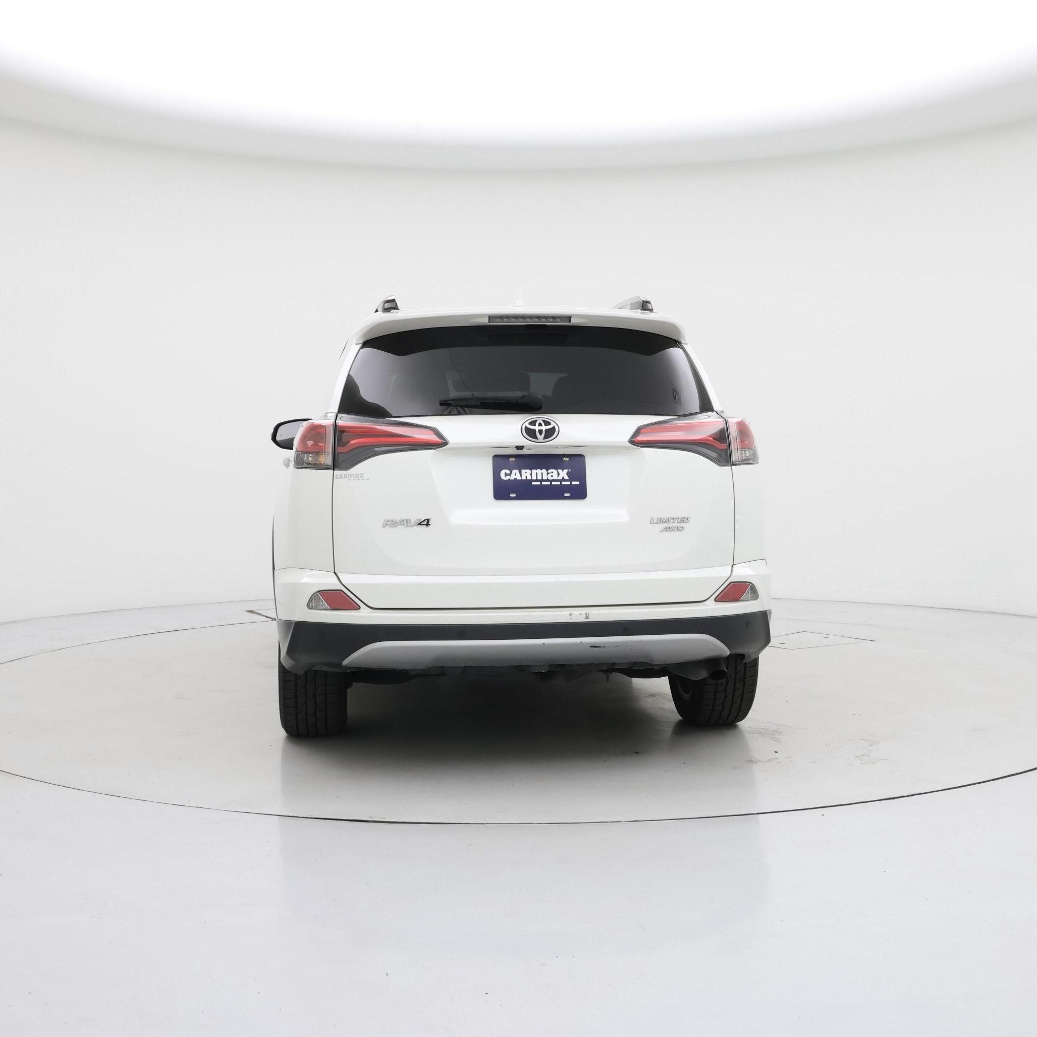 Thumbnail: 2017 Toyota RAV4 - 6